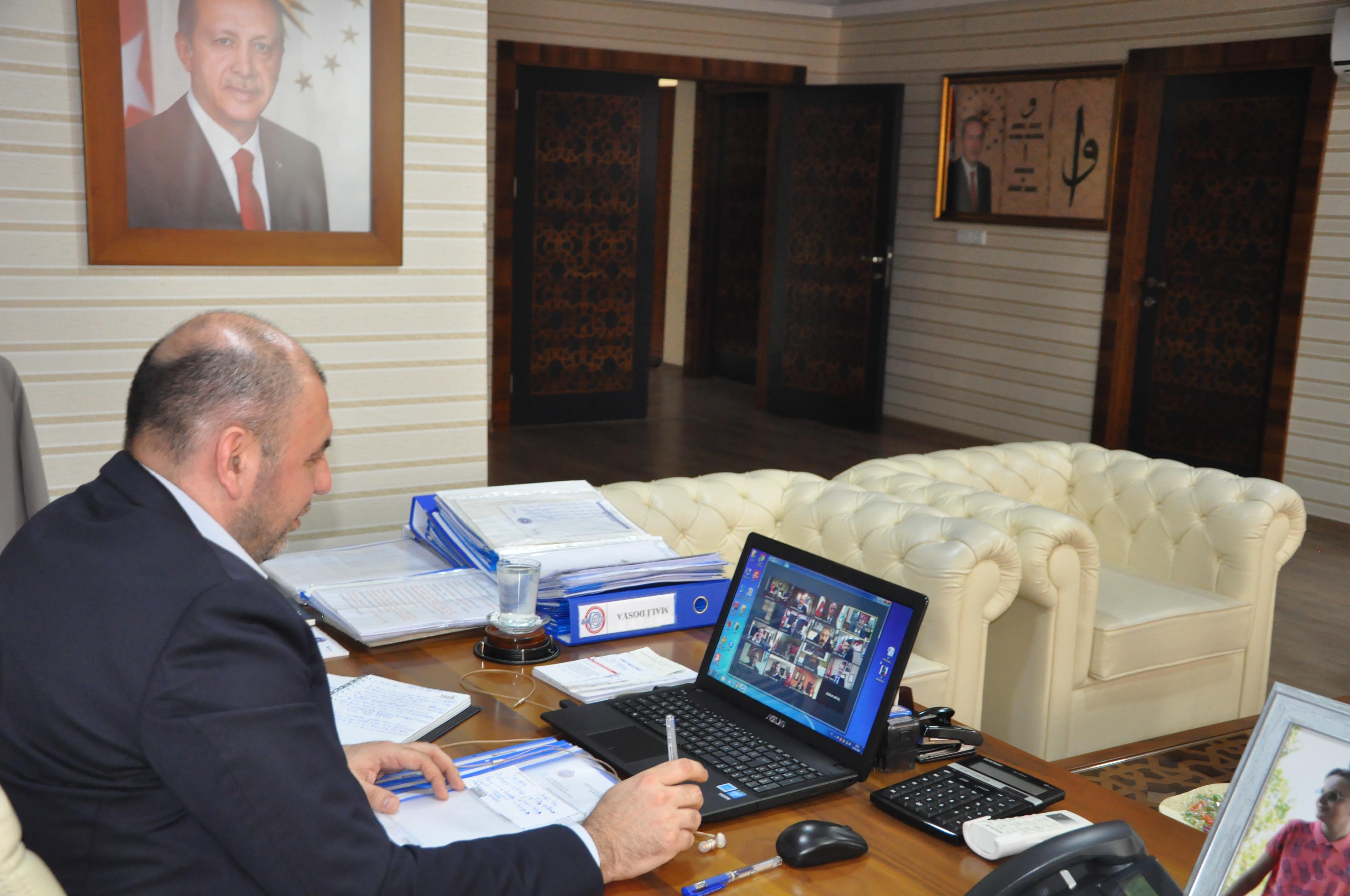 KORONA VİRÜS ÖNLEMLERİ TELEKONFERANSLA GÖRÜŞÜLDÜ 