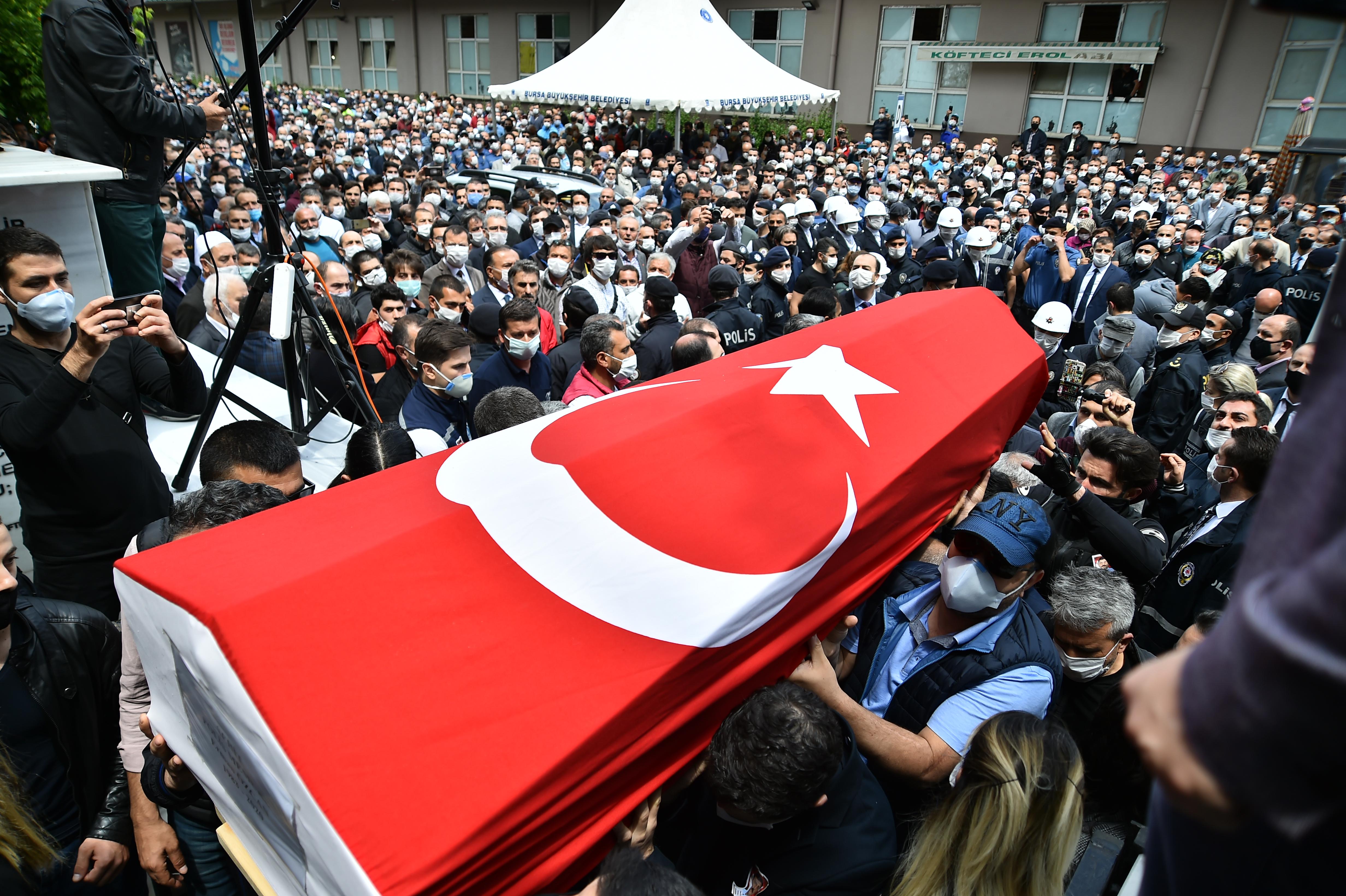 ORHANGAZİ ŞEHİDİNİ UĞURLADI 