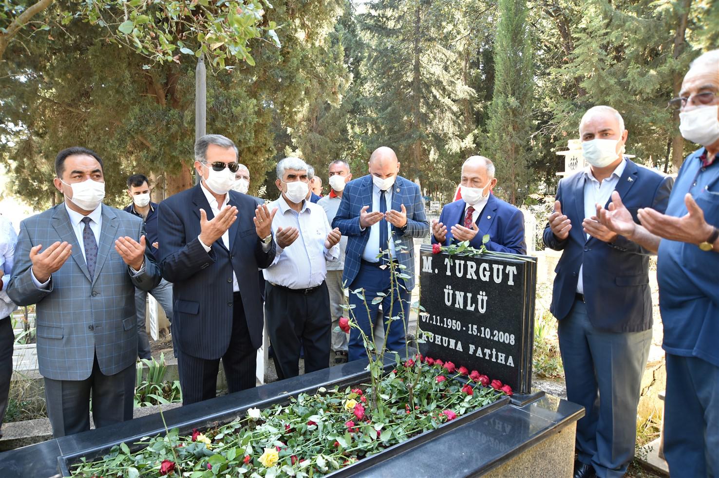 MERHUM BAŞKAN TURGUT ÜNLÜ DUALARLA ANILDI 