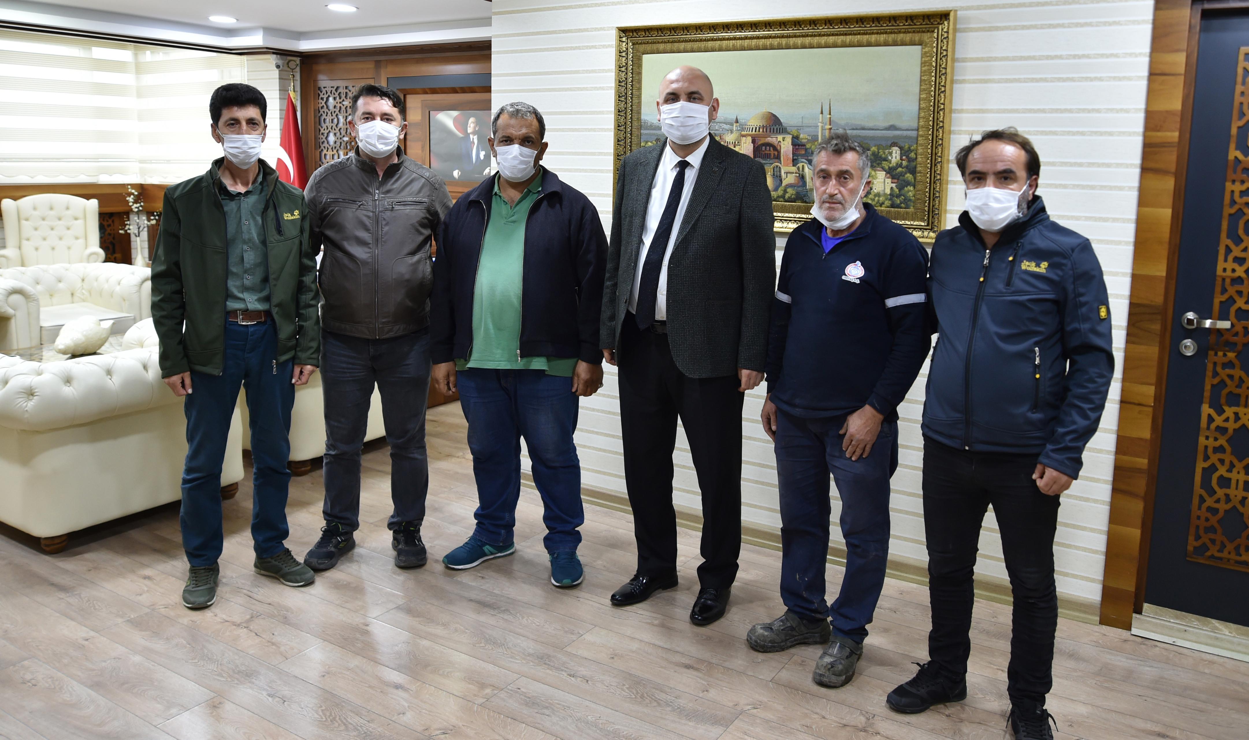 BAŞKAN AYDIN’DAN TEMİZLİK İŞLERİ PERSONELİNE TEŞEKKÜR 