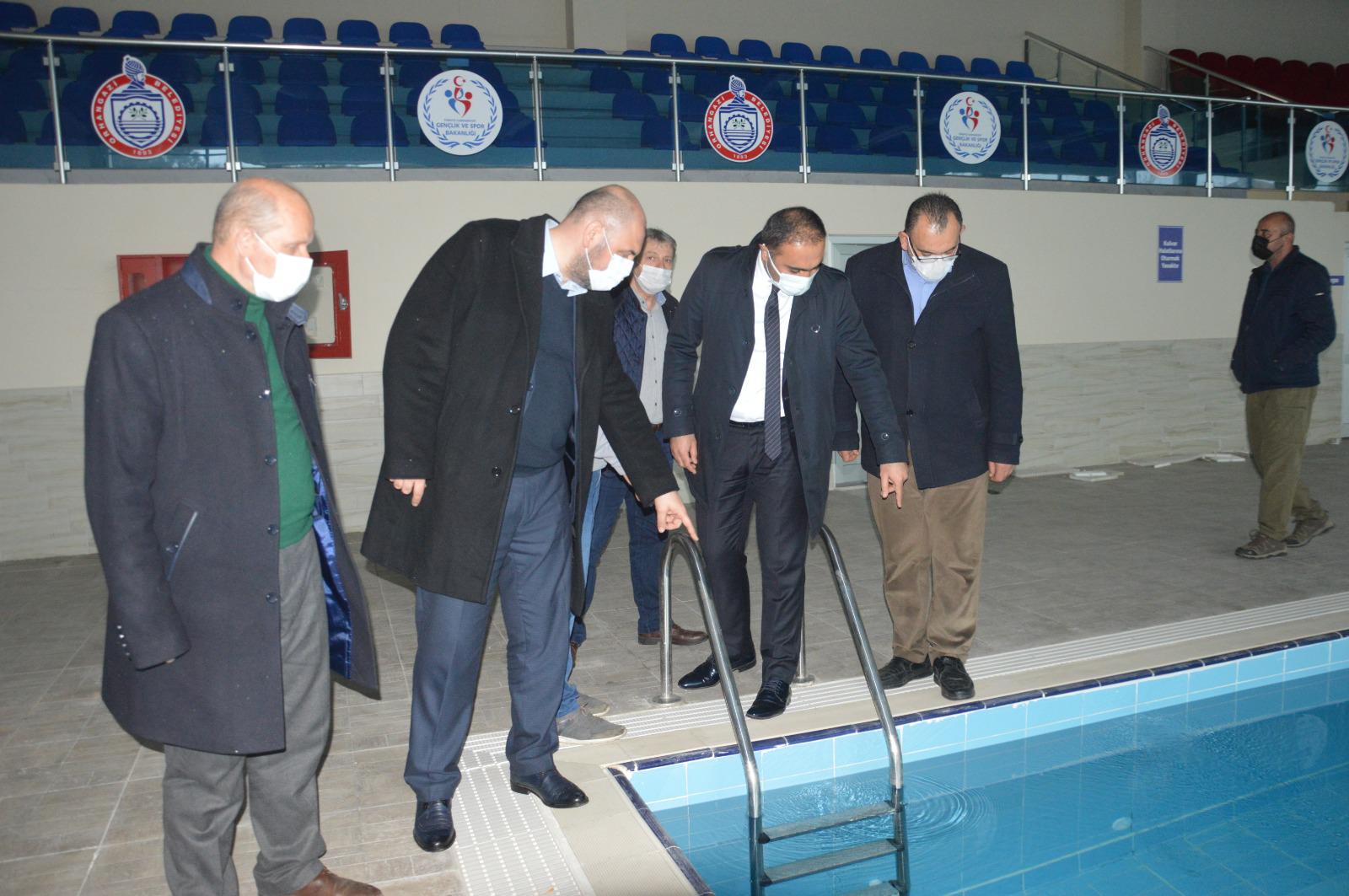 BAŞKAN AYDIN KAPALI YÜZME HAVUZUNU İNCELEDİ 