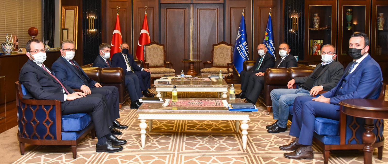 BAŞKAN AYDIN, BÜYÜKŞEHİR BELEDİYE BAŞKANI İLE BİR ARAYA GELDİ 