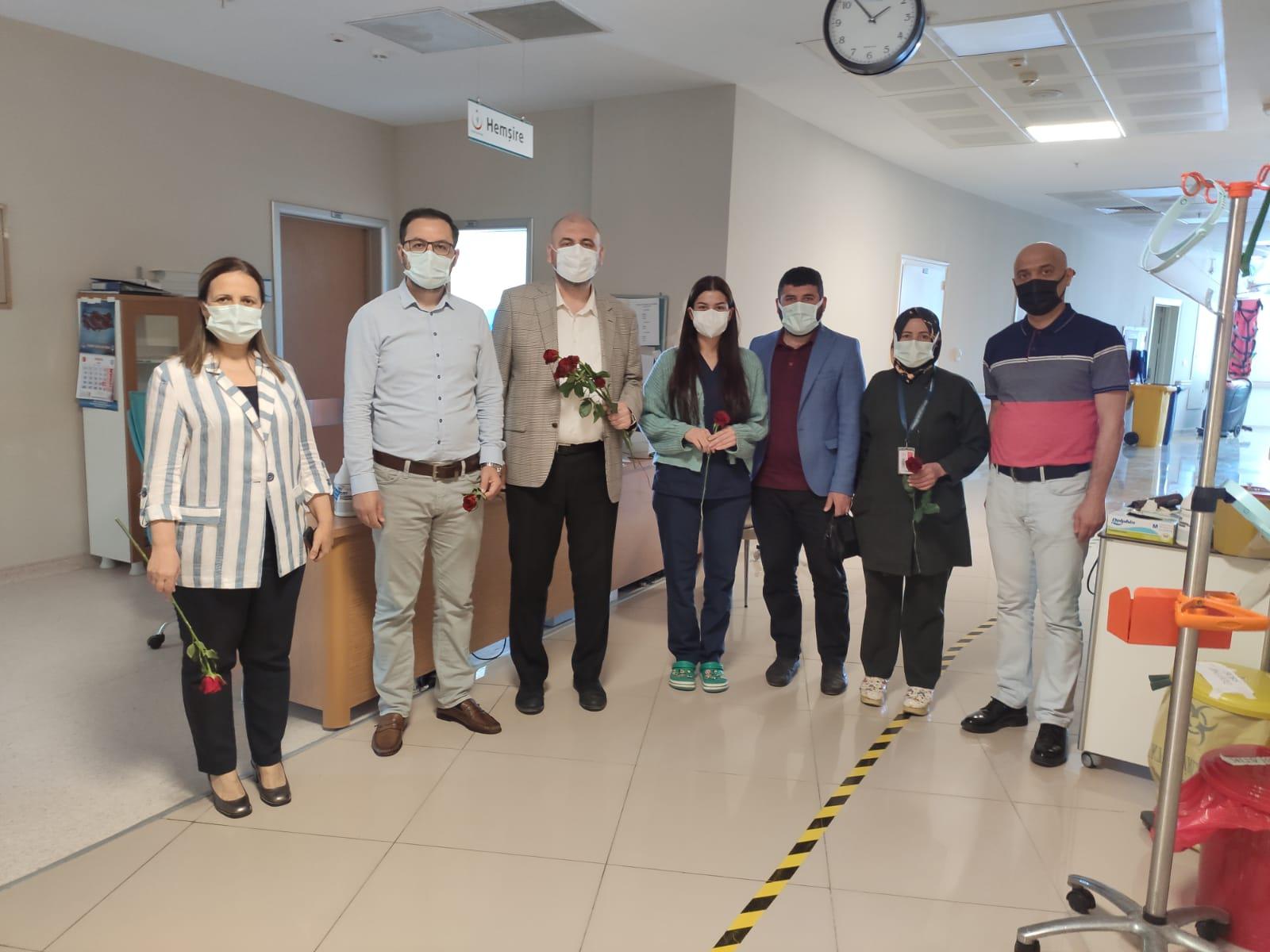 BAŞKAN AYDIN HEMŞİRELER GÜNÜNÜ KUTLADI 