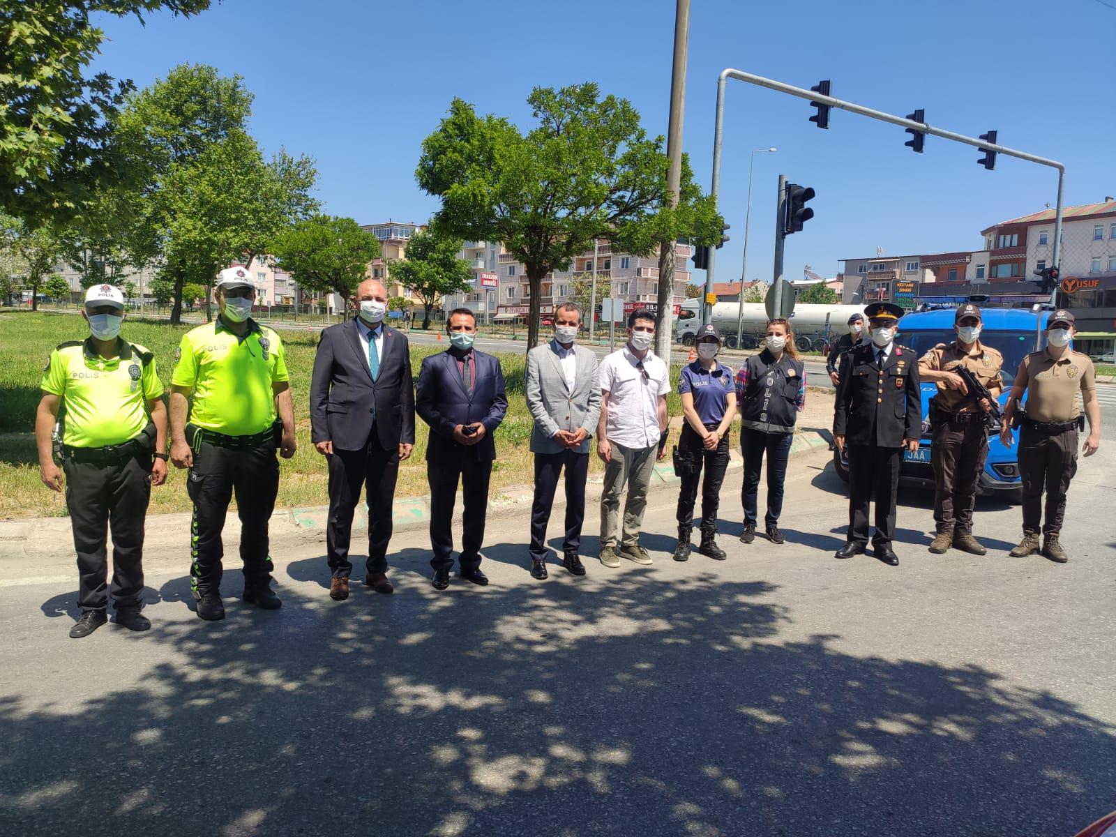 BAŞKAN AYDIN SAHADA ÇALIŞAN PERSONELLE BAYRAMLAŞTI 