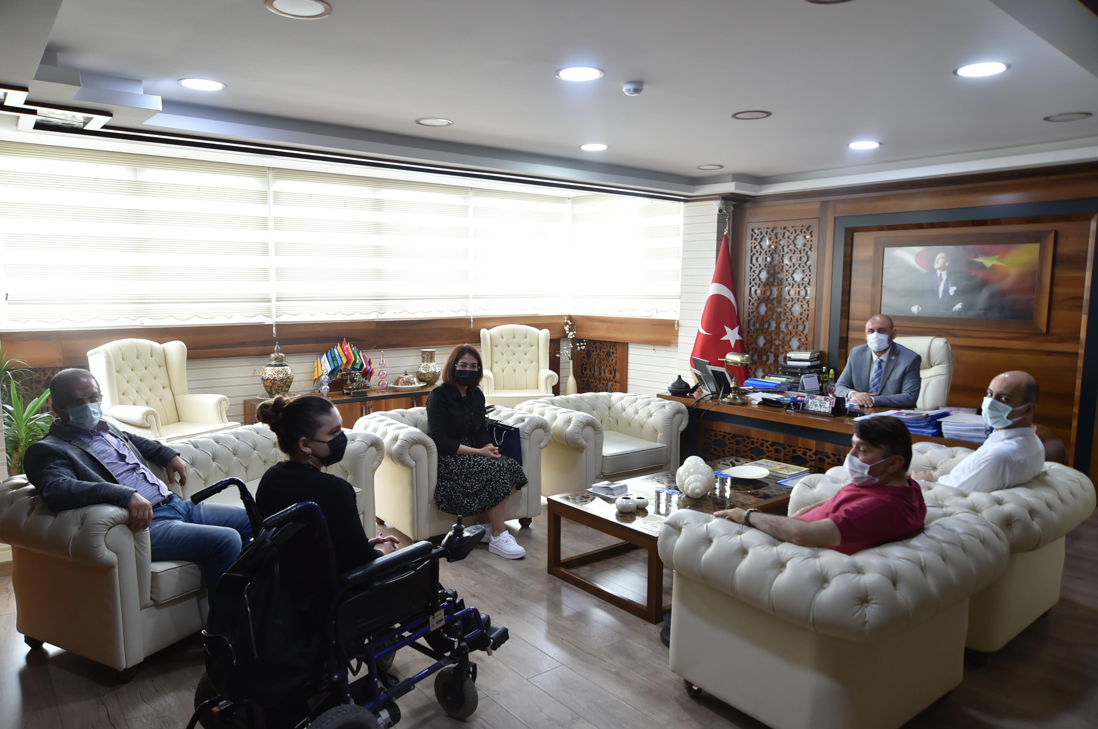 ENGELLİLER ŞUBE MÜDÜRÜNDEN BAŞKAN AYDIN’A ZİYARET