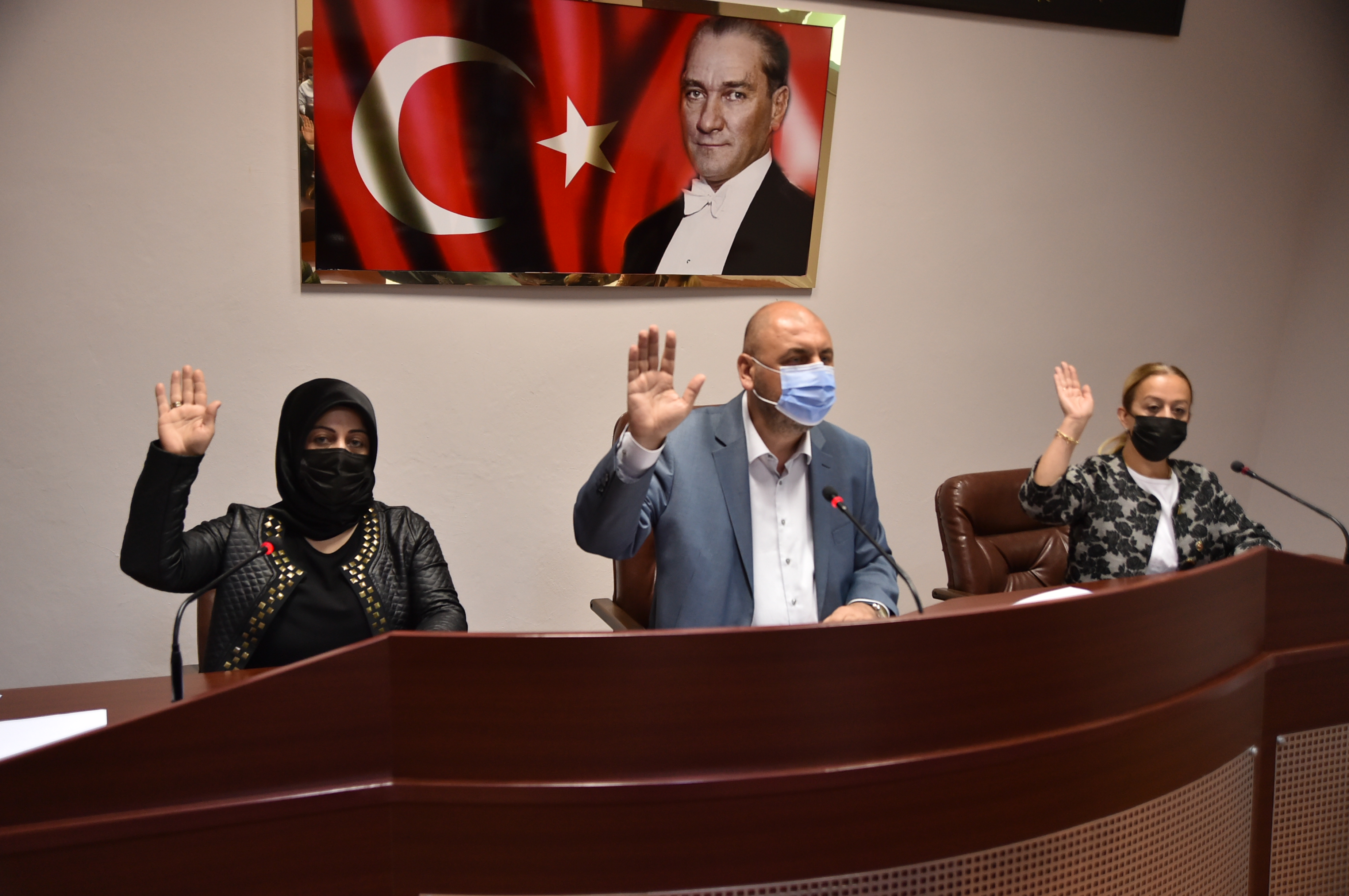 ORHANGAZİ BELEDİYESİ OLAĞANÜSTÜ MECLİS TOPLANTISINI GERÇEKLEŞTİ