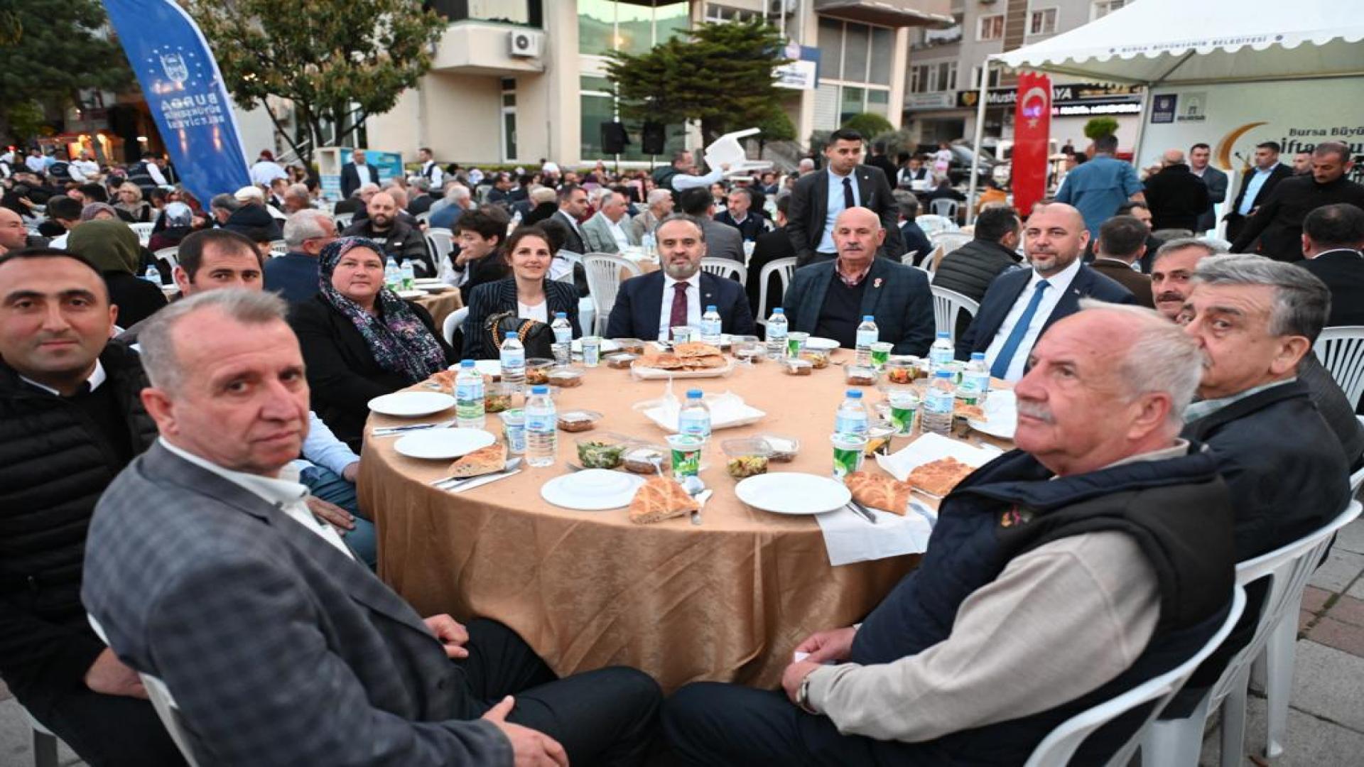 Orhangazi İftar İçin Meydanda Buluştu