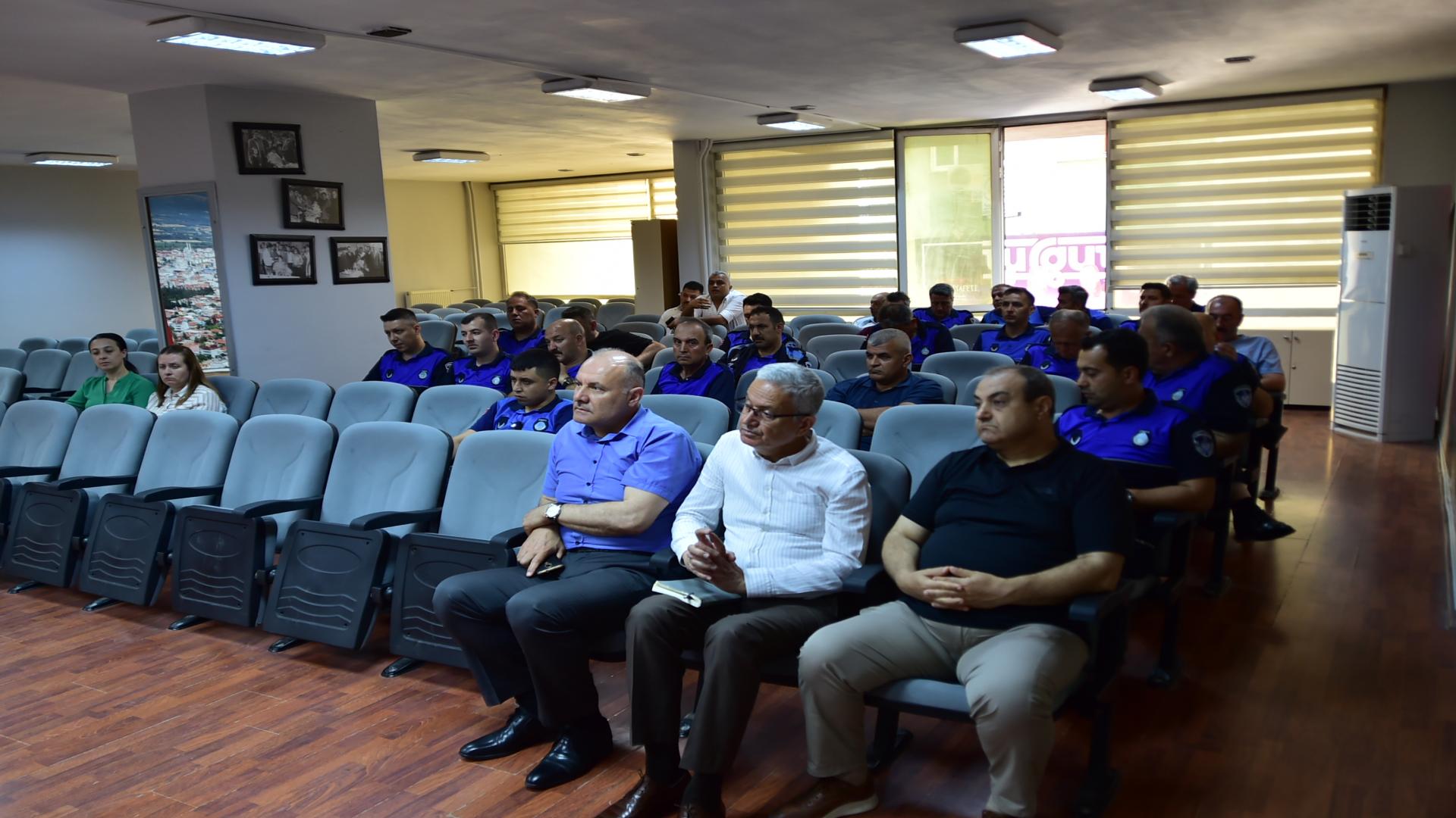 Zabıtaya Mesleki Gelişim Eğitimi