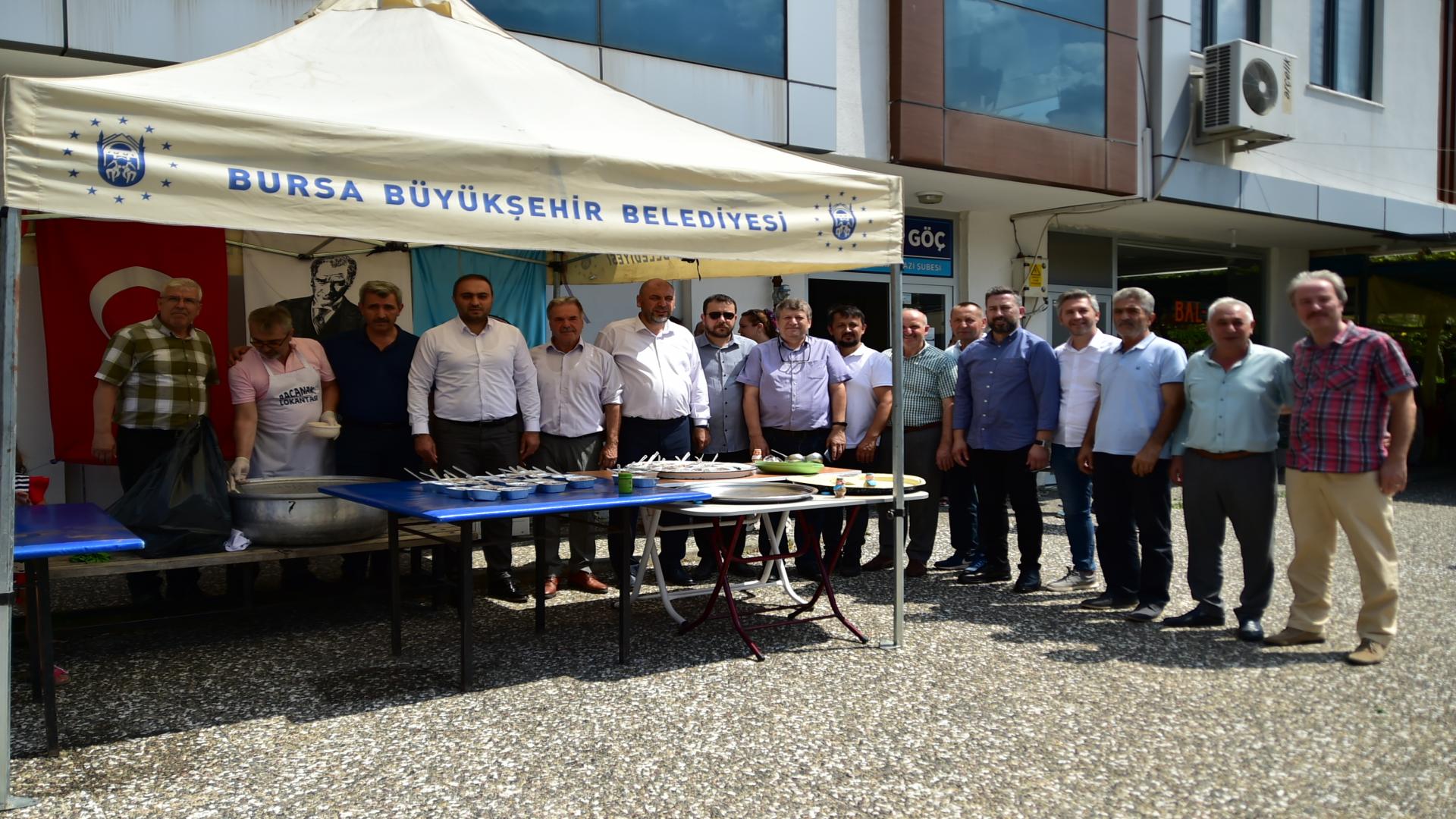 Belediye Başkanı Bekir Aydın BAL-GÖÇ ün Aşure İkramına Katıldı.