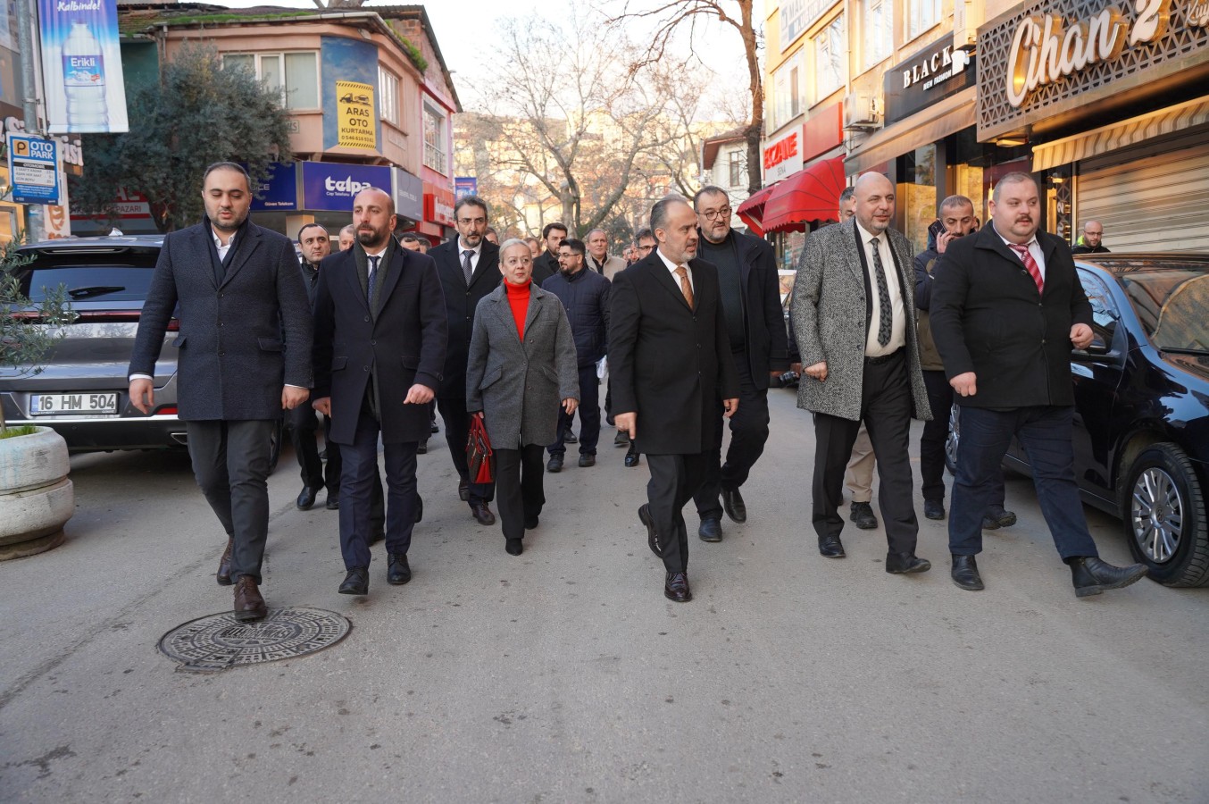 Alinur Aktaş Güneşi Orhangazi‘de Karşıladı