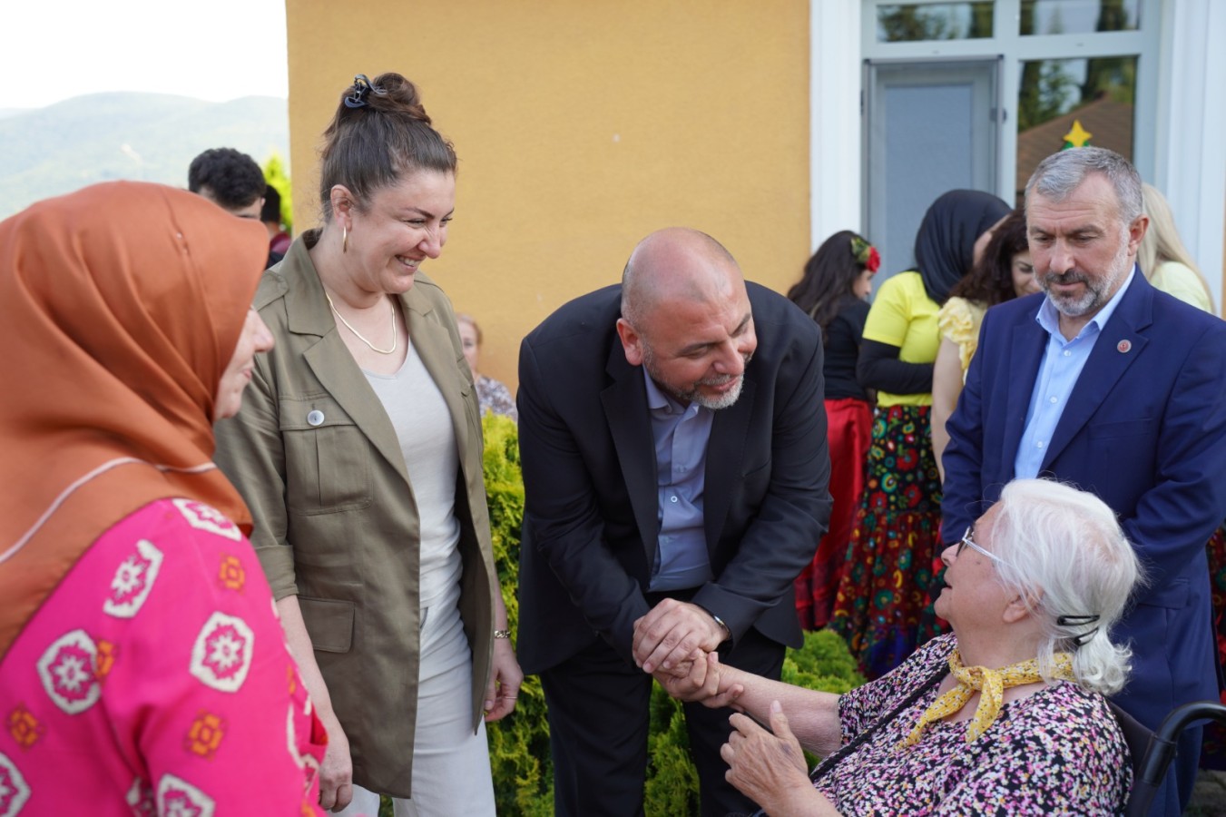 Başkan Aydın İznik Huzurevi sakinlerini ziyaret etti