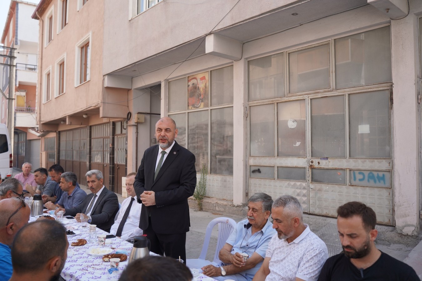 Başkan Aydın, Muradiye Mahallesi Esnaflarıyla Kahvaltıda Buluştu