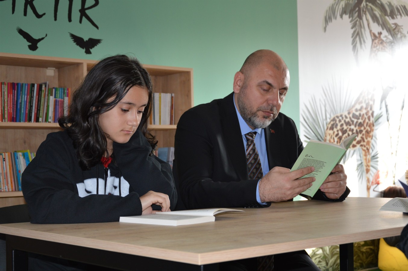 Başkan Aydın Okuma Etkinliği ile Abdülhamid Han Ortaokulunda.