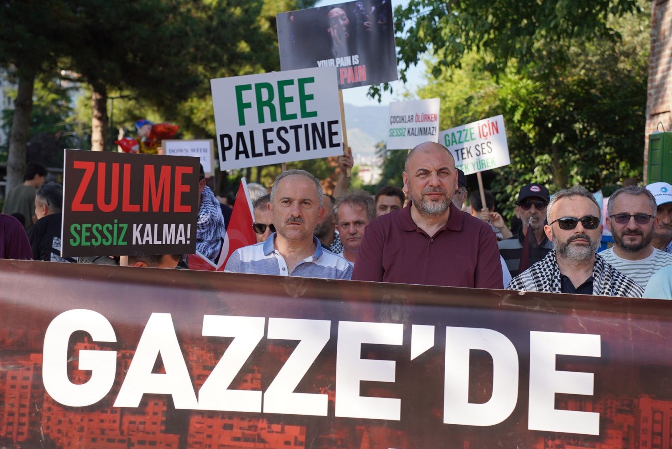 Başkan Aydın, Orhangazi’den Filistin’e Birlik ve Dayanışma Yürüyüşüne Katıldı