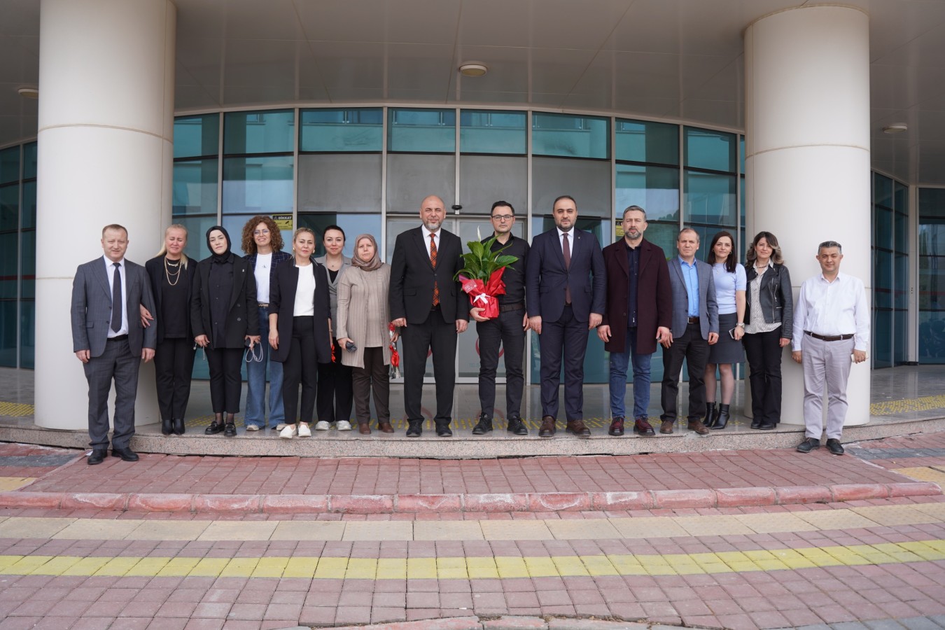 Başkan Aydın ve Ulusu’dan Sağlık Çalışanlarına 14 Mart Ziyareti