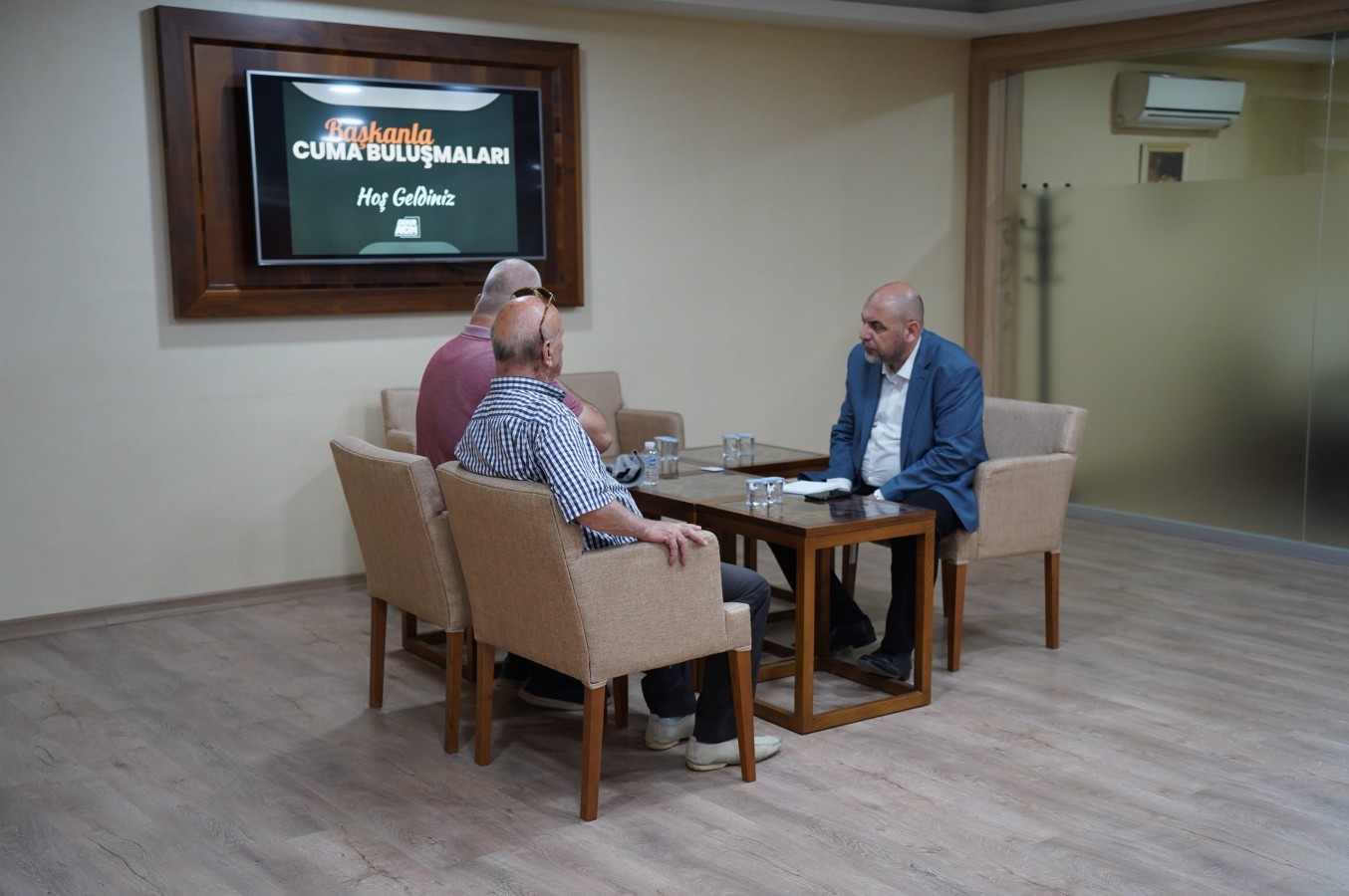 Başkan Aydın’dan Anlamlı Gelenek: Randevusuz Cuma Buluşmalarıyla Vatandaşla Birebir İletişim