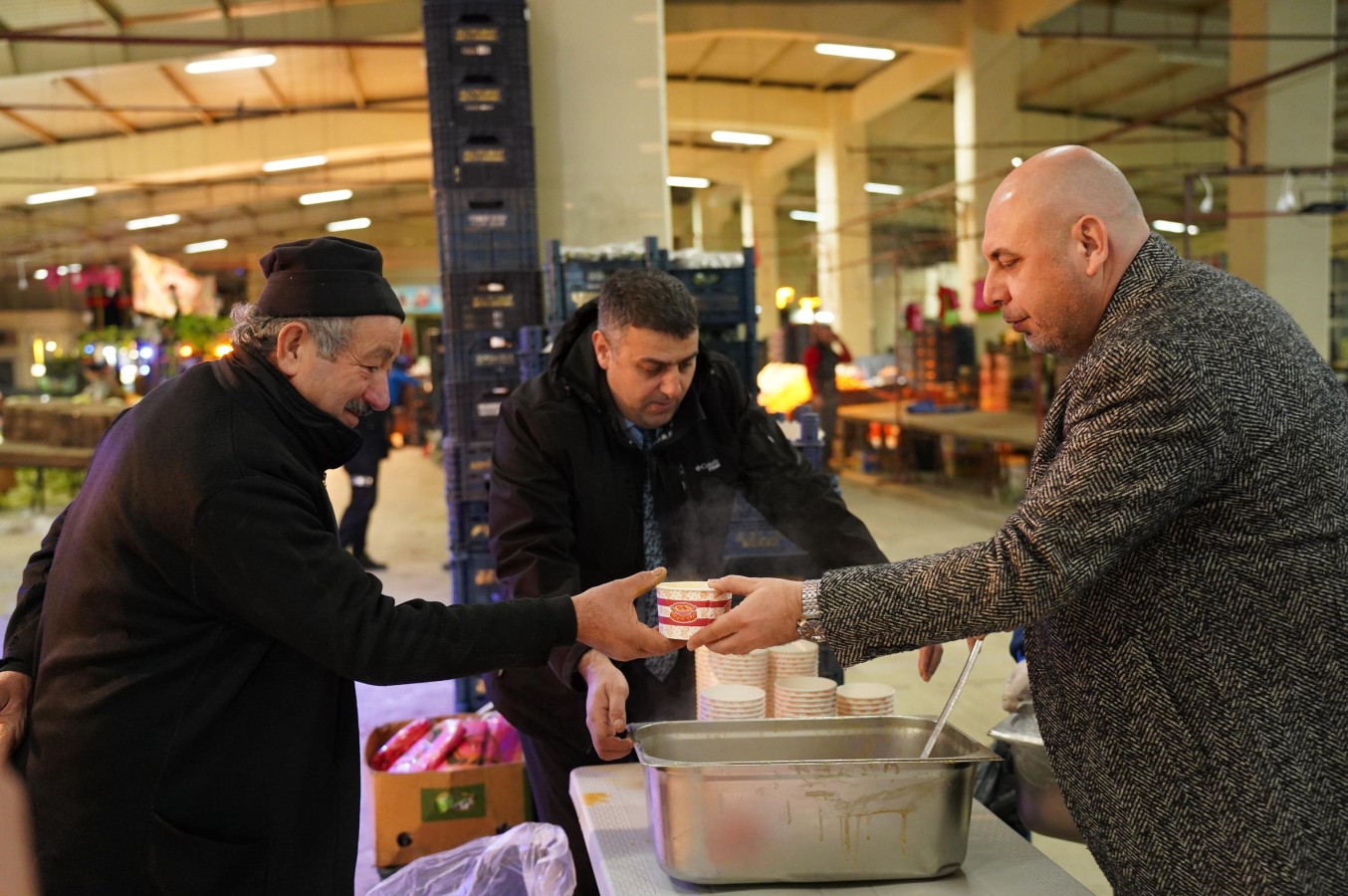 Başkan Aydından Soğuk Sabahta Sıcak Buluşma