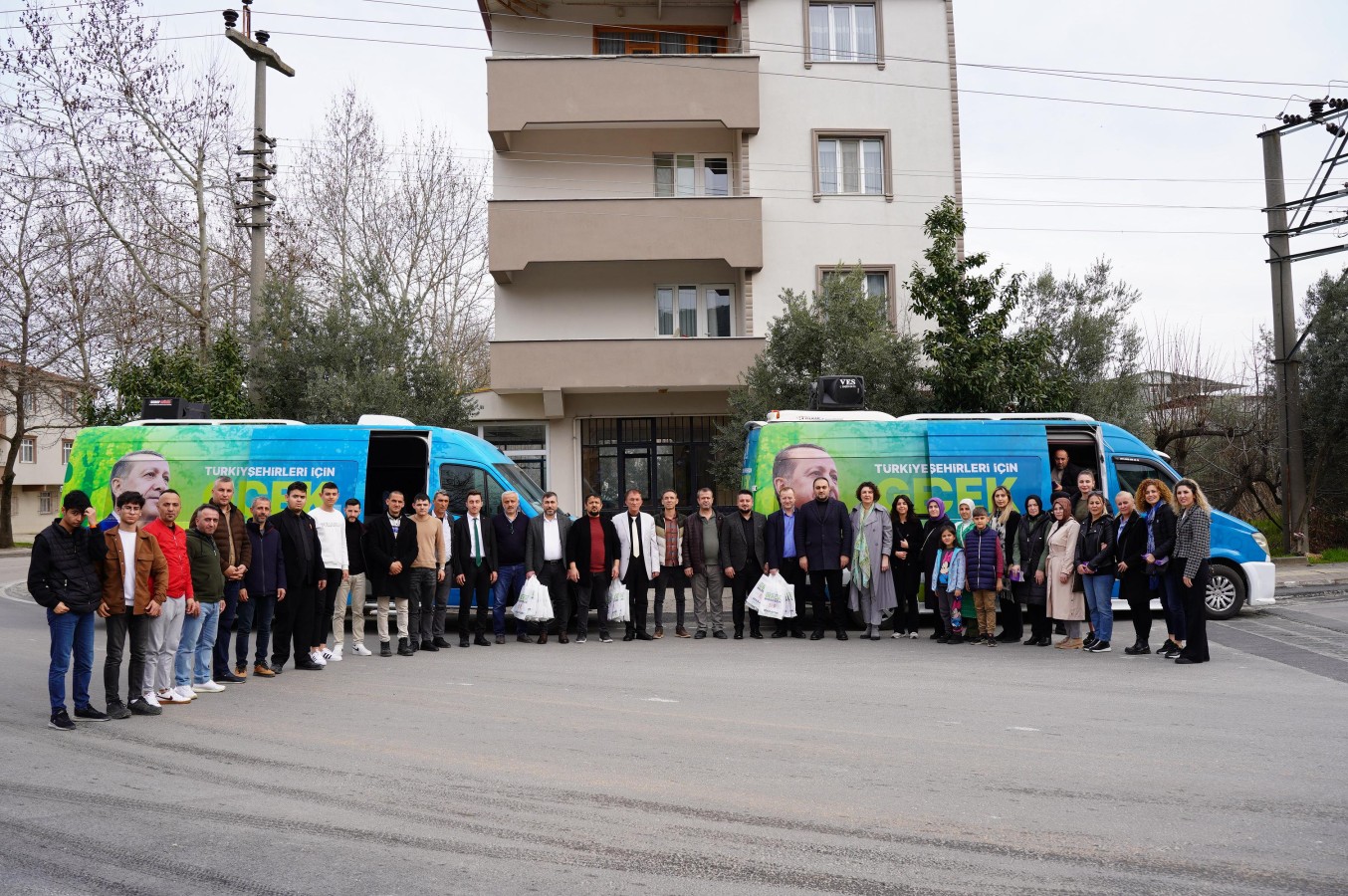 Belediye Başkanı Aydın Santral Yolu Bölgesinde Vatandaşlarla Bir Araya Geldi