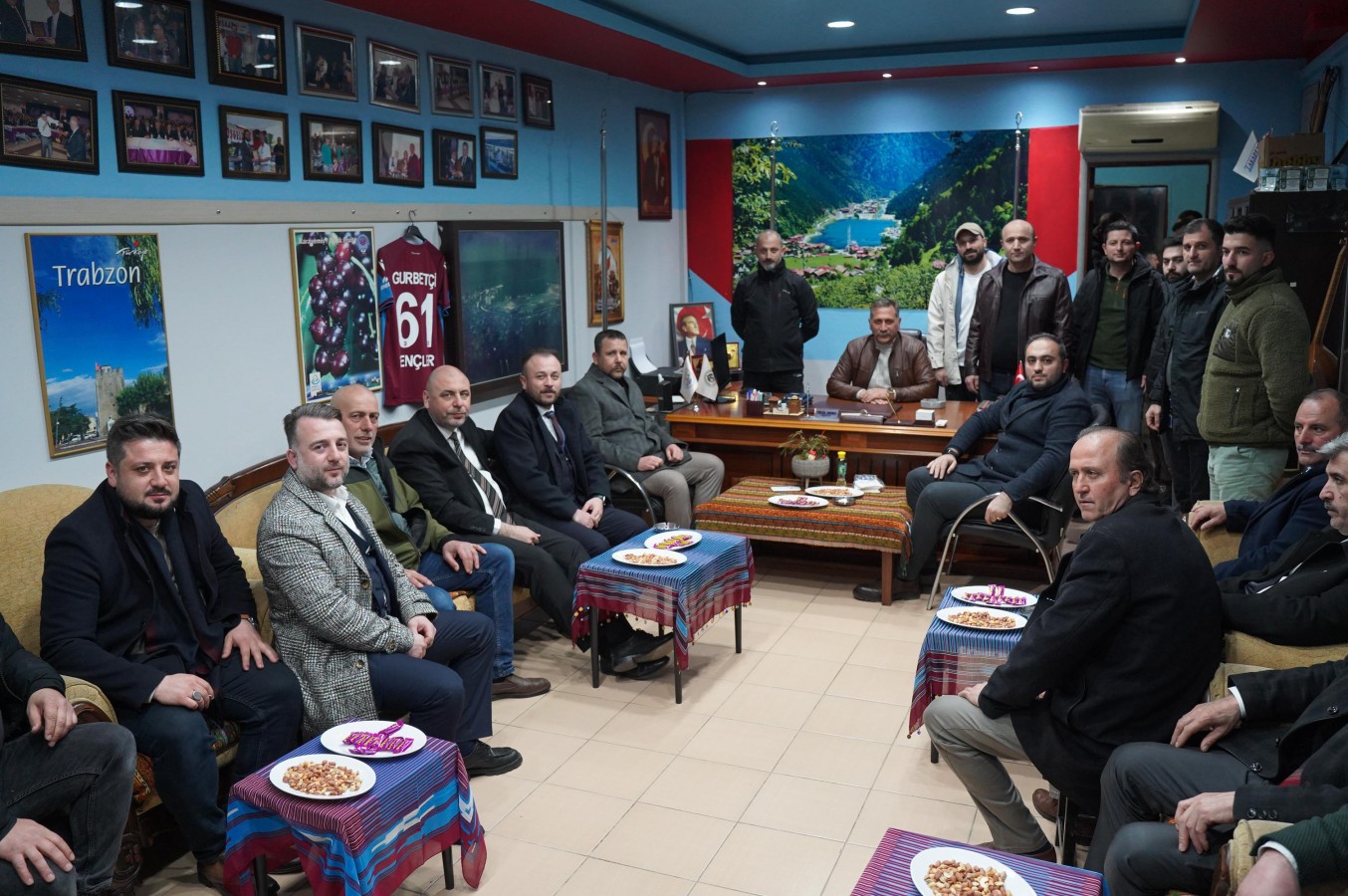 Belediye Başkanı Bekir Aydın, Bordo Mavi Hemşehrileriyle Buluştu