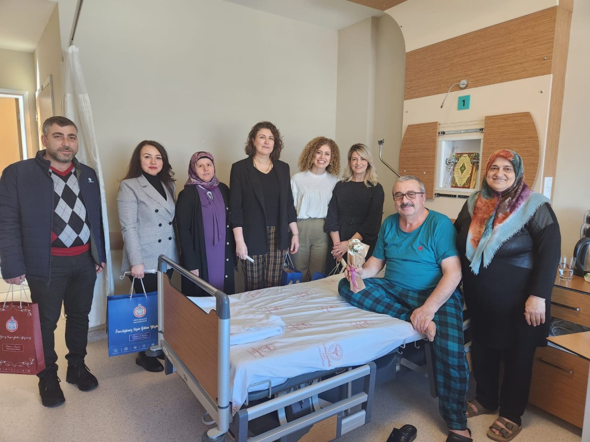 Beyaz Masa Ekipleri Tedavi Gören Vatandaşların Yanında