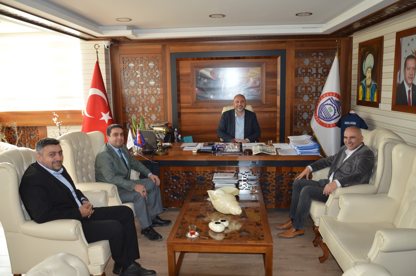 BUSKİ Orhangazi Müdürü Levent Rona’dan Belediye Başkanı Bekir Aydın‘a Ziyaret.