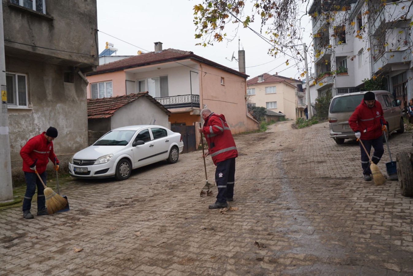 BüyükAile Sahada: Üreğil Mahallesi’nde Talepler Yerinde Tespit Edildi