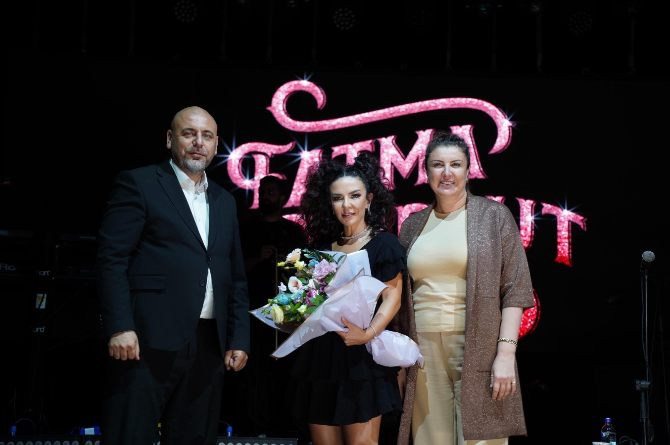 Fatma Turgut GaziFest İkinci Günde Esti Geçti