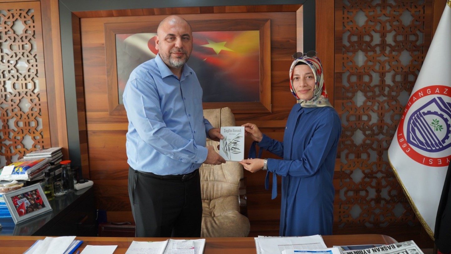 Genç Yazar Zehra Ayvaz Başkan Aydın‘ı Ziyaret Etti
