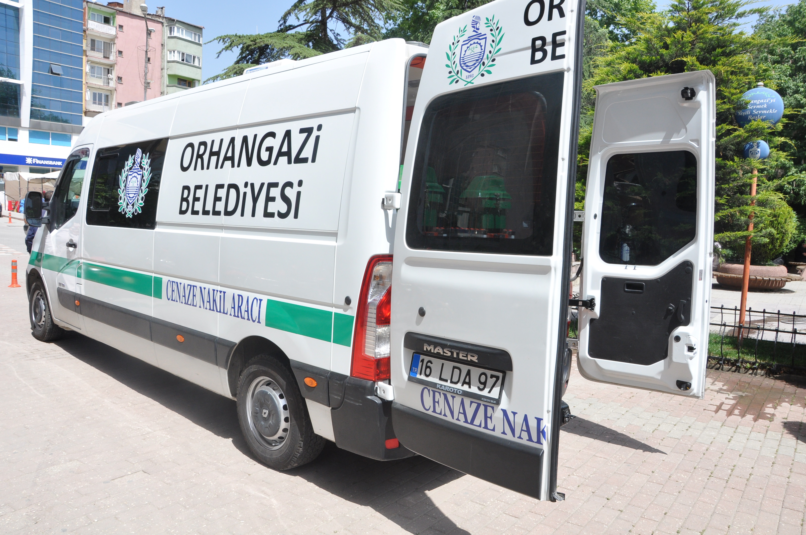 Orhangazi Belediyesi Yeni cenaze Nakil Araci Hizmete Girdi 