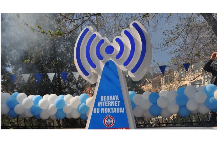 Orhangazi Belediyesinden Halkimiiza Cumhuriyet Alanina Ücretsiz Internet 