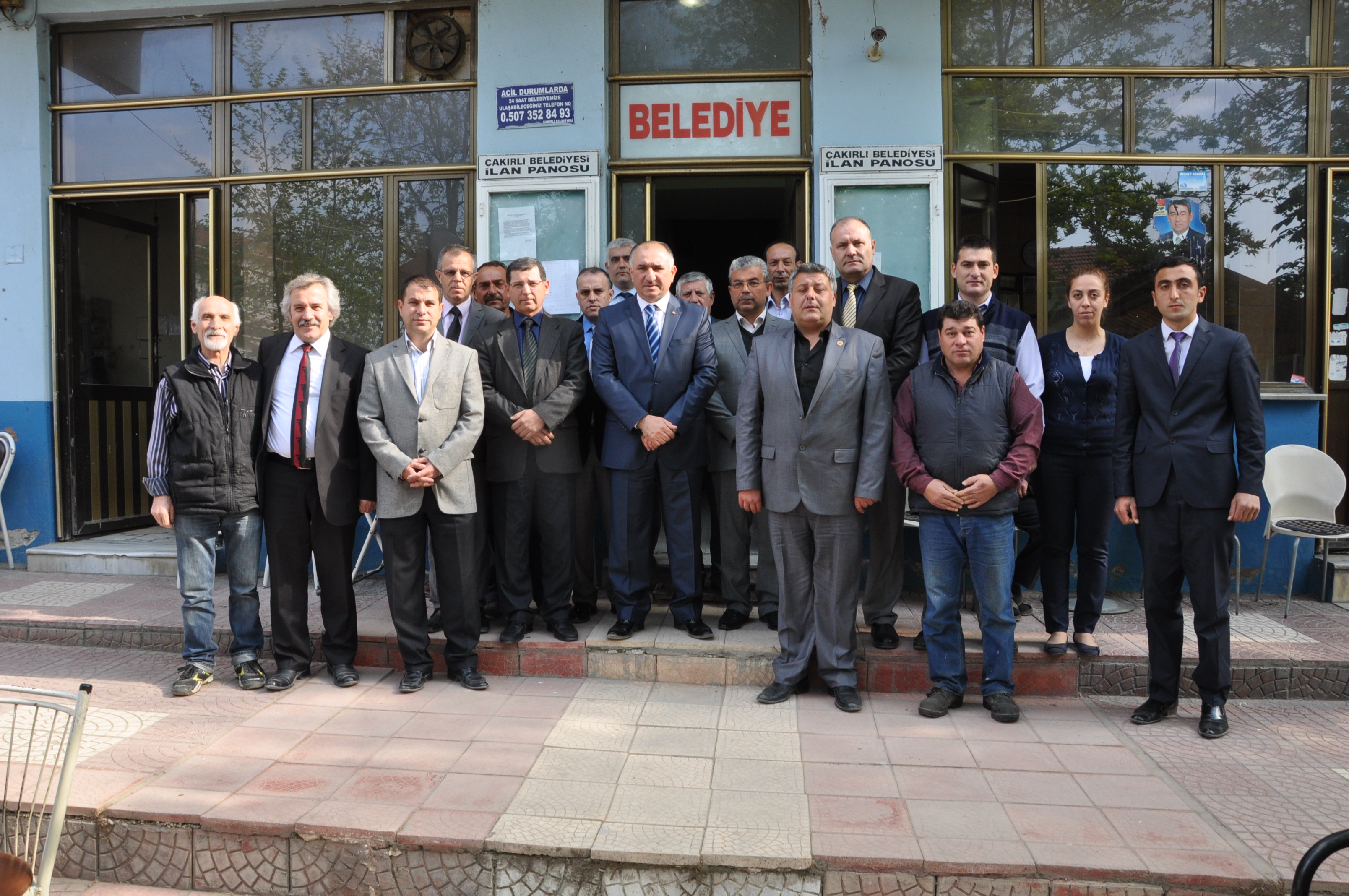 Belediye Baskani Neset Çaglayan Büyüksehir Belediyesi Sinirlarina Dahil Olan Çakirli Mahallesini ve Kapanan Belediye Çalisanlarini Ziyaret Etti 