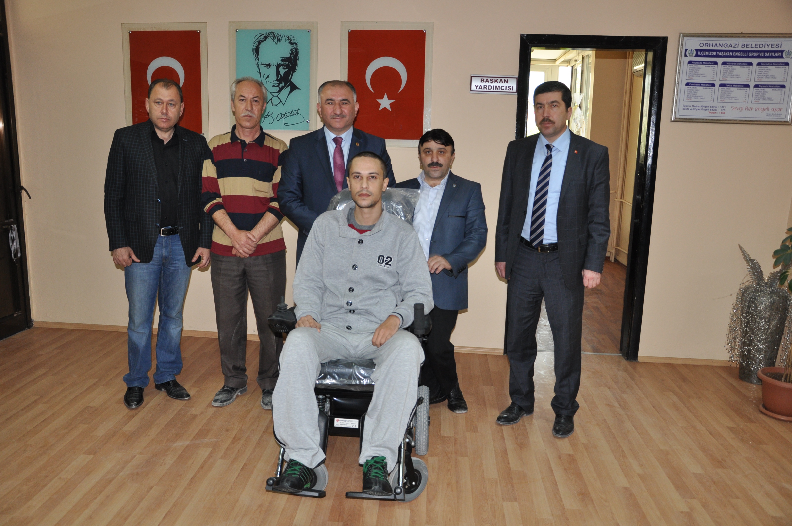 Belediye Baskani Neset Çaglayan Engellilerin Yaninda 