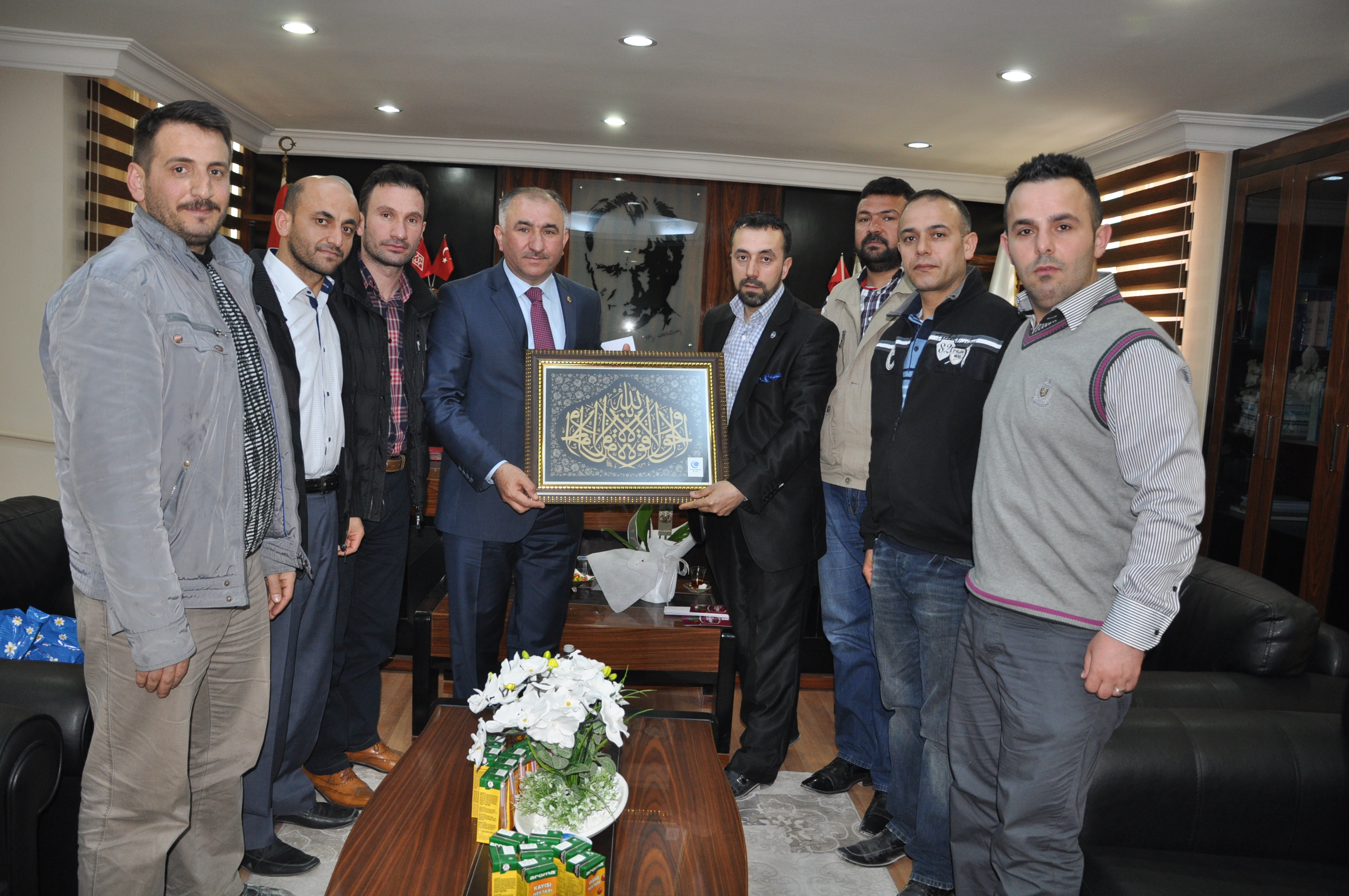 Belediye Baskani Neset Çaglayan'a Ziyaretler Devam Ediyor 