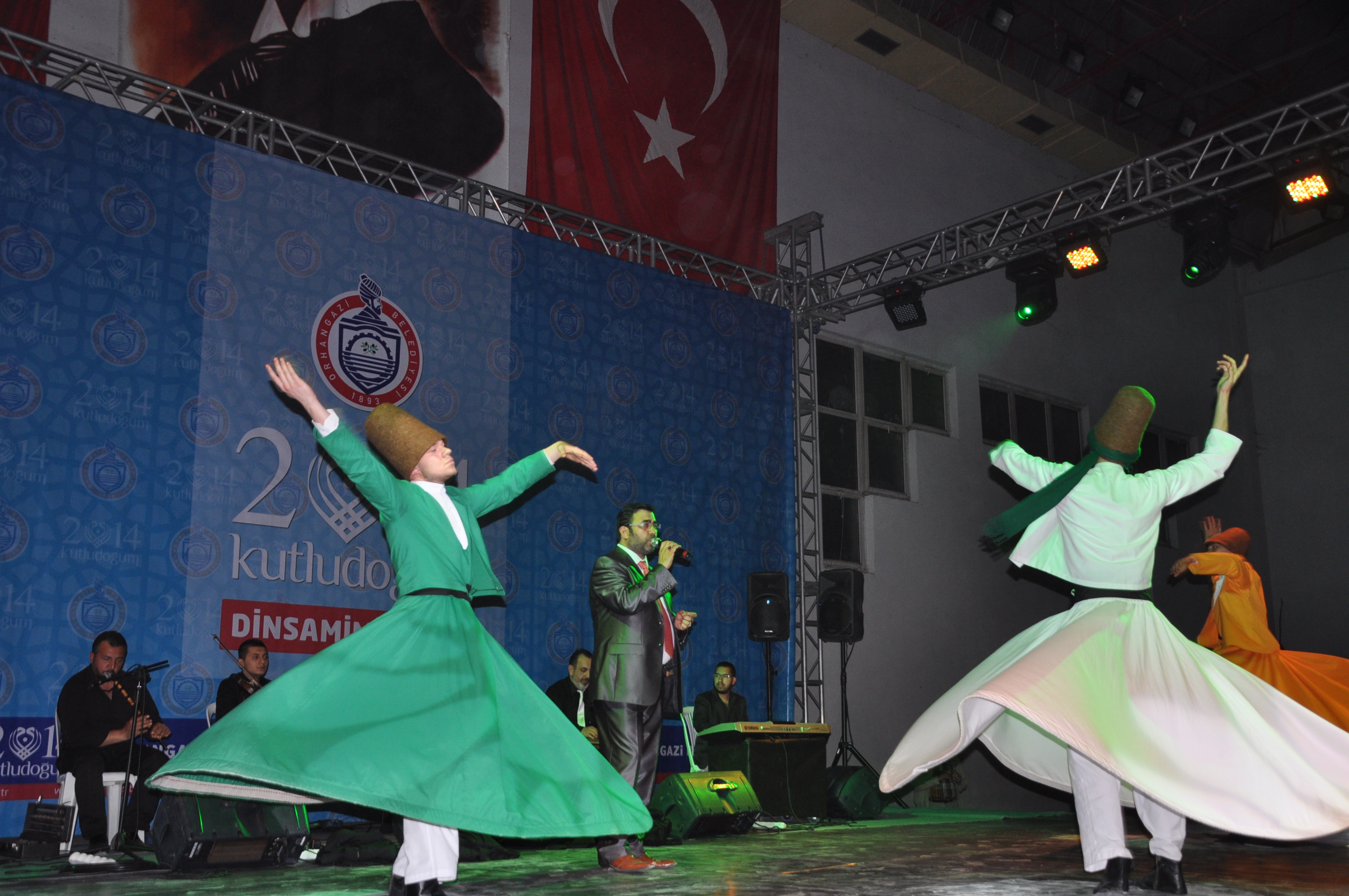 Orhangazi Belediyesince Düzenlenen Kutlu Dogum Programi Orhangazi Kapali Spor Salonunda Gerçeklesti 