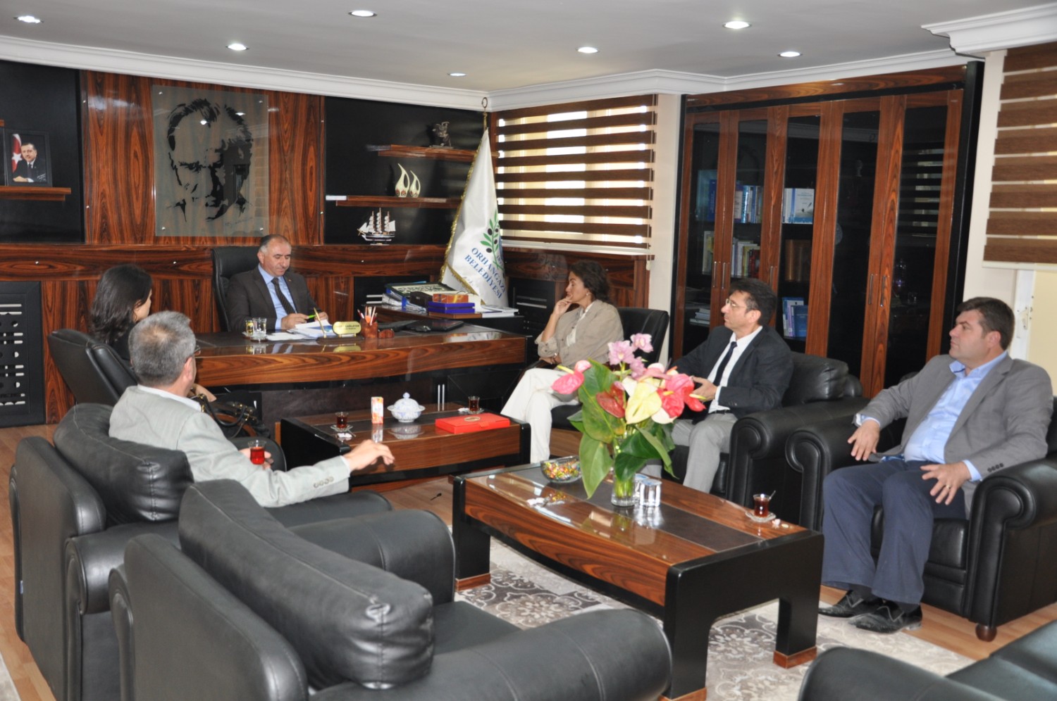 Orhangazi’nin En Eski Sanayi Kurulusu Olan Elsan Elyaf Fabrikasinin Yönetim Kurulu Belediye Baskani Neset Çaglayan’i Makaminda Ziyaret Etti 