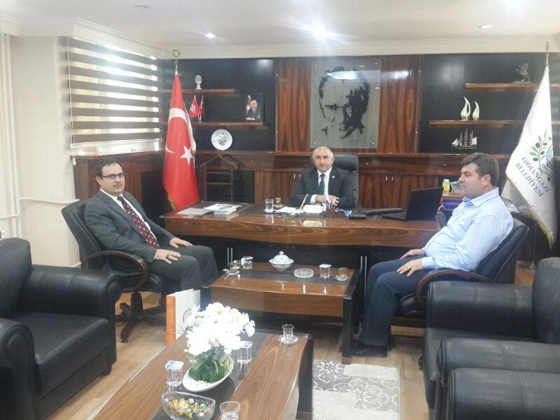 Yalova Il Tarim Müdürü Selim Karahan Belediye Baskani Neset Çaglayan'i Makaminda Ziyaret Etti 