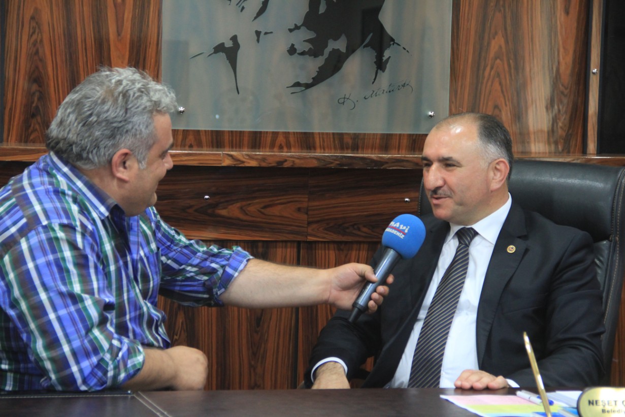 Belediye Baskani Neset Çaglayan Mavi Karadeniz TV ye Ropörtaj Verdi 
