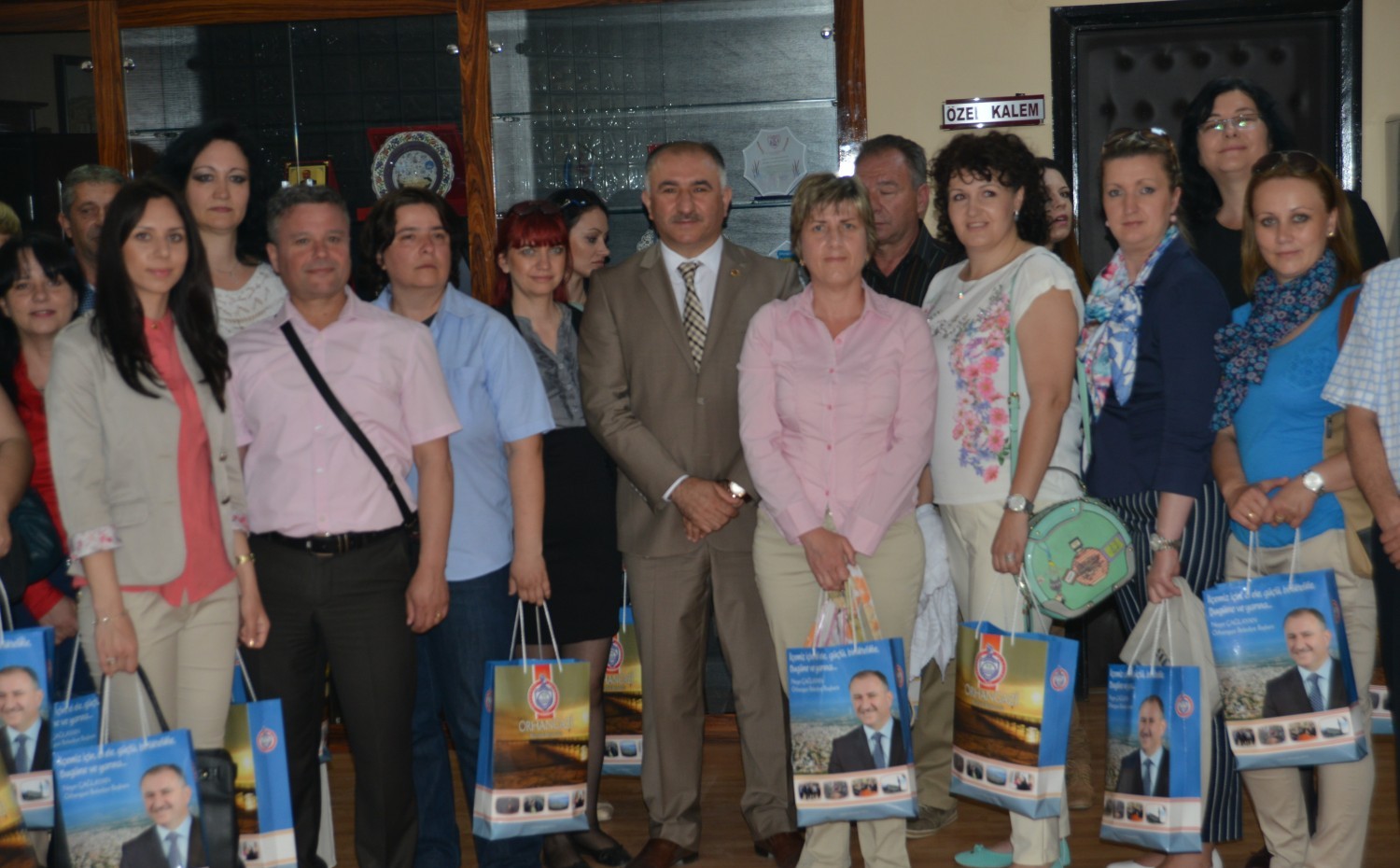 Makedon Grup Belediye Baskani Neset Çaglayan’i Makaminda Ziyaret etti 