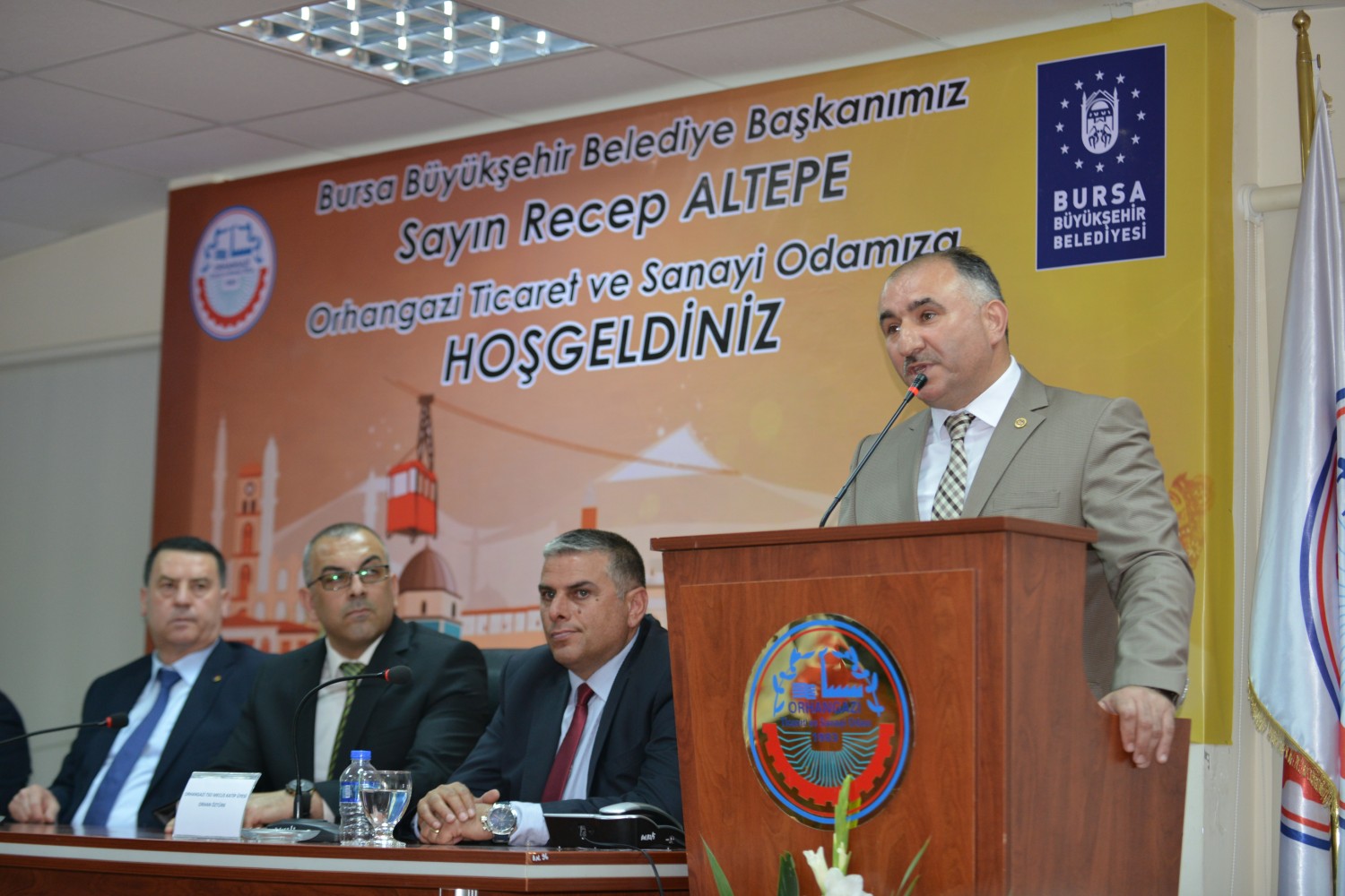 Belediye Baskani Neset Çaglayan Orhangazi Ticaret ve Sanayi Odasi’nin Büyüksehir Belediye Baskani ile Bulusma Toplantisina Katildi 