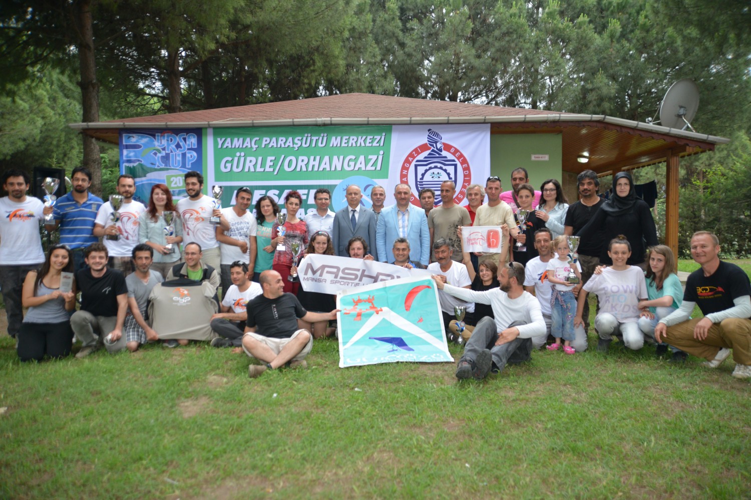 Orhangazi Belediyesi ile Bursa Gökyüzü Hava Sporlari Kulübü Tarafindan Organize Edilen 3.Gürle Dagi Bursa Cup Yamaç Parasütü Sampiyonasi Tamamlandi 