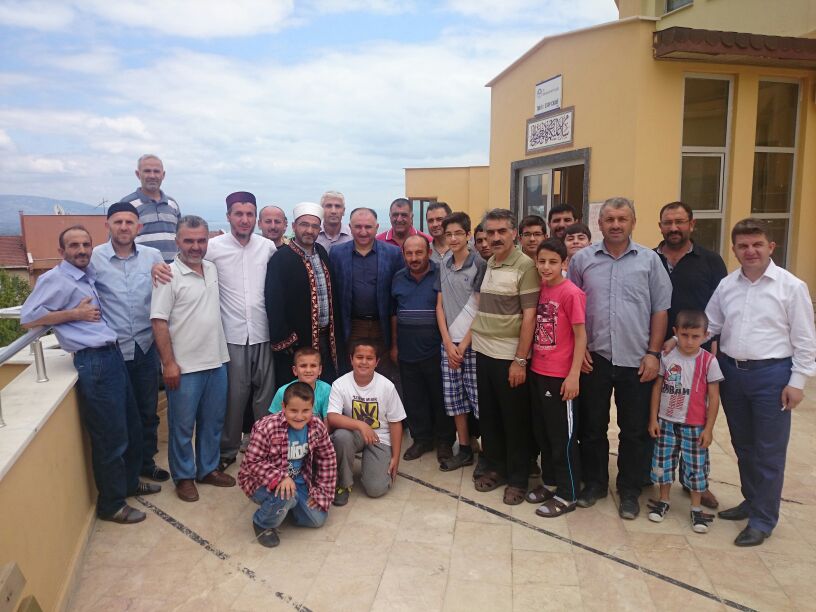 Belediye Baskani Neset Çaglayan Toki Camii Cemaatiyle Hasbihal Etti 