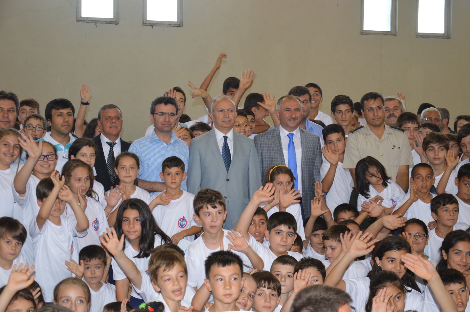 Yaz Spor Okulu, Kapali Spor Salonunda Yapilan Açilisla 2'nci Dönemine Basladi 