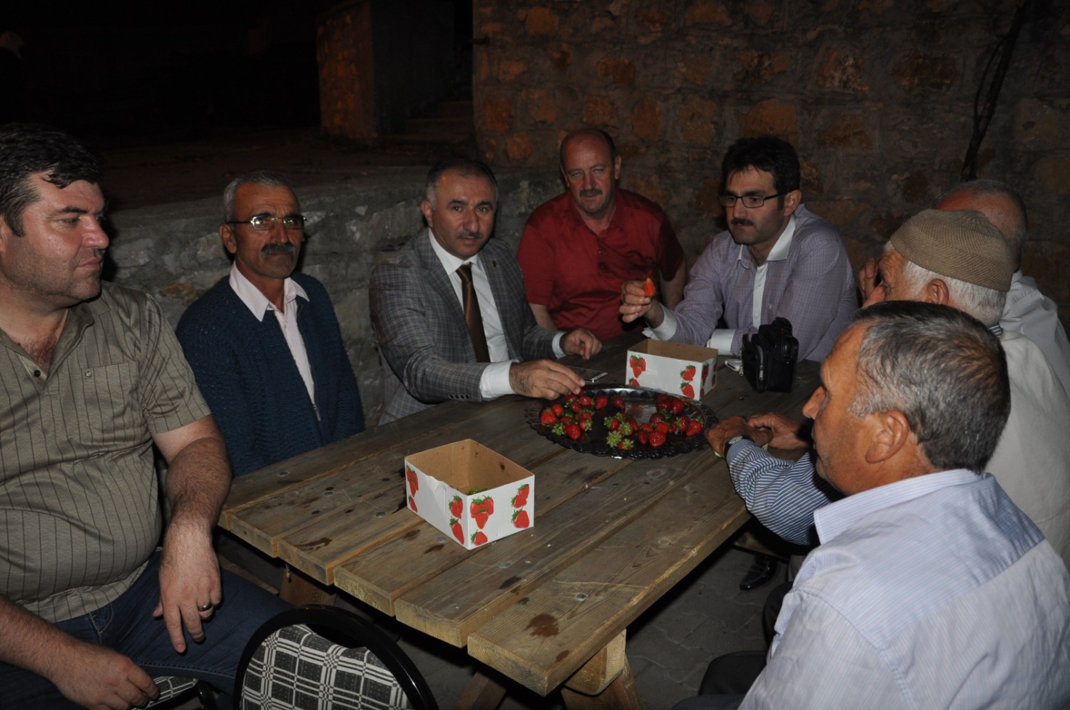 Belediye Baskani Neset Çaglayan Üregilli ve Mahmudiyeli Vatandaslarla Bulustu 