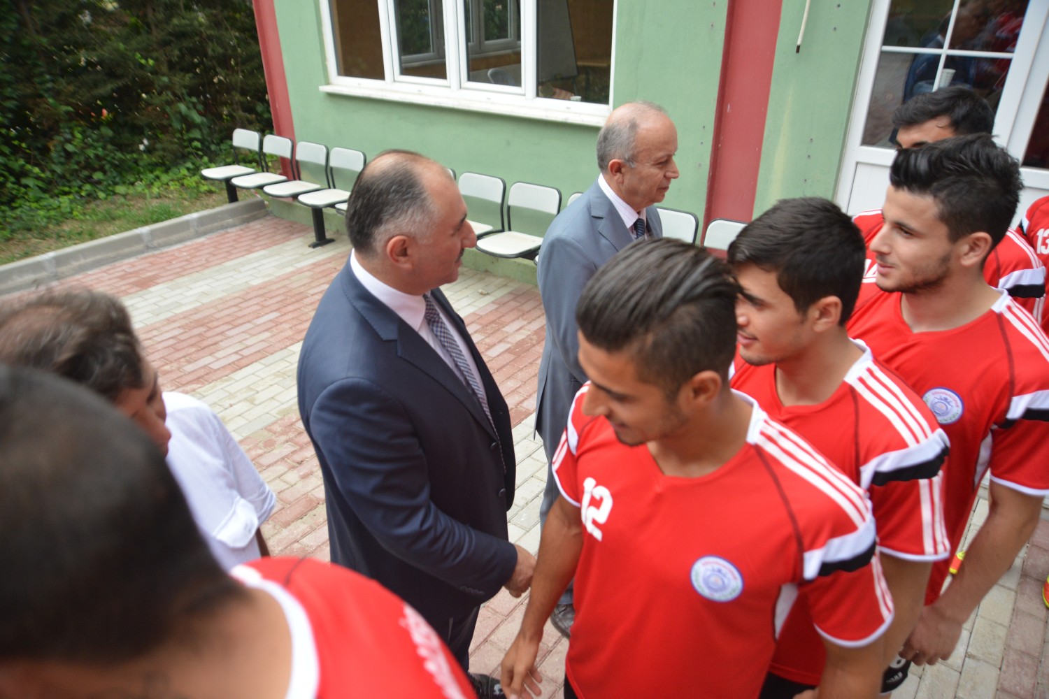 Belediye Baskani Neset Çaglayan Orhangazispor Camiasiyla Bayramlasti 