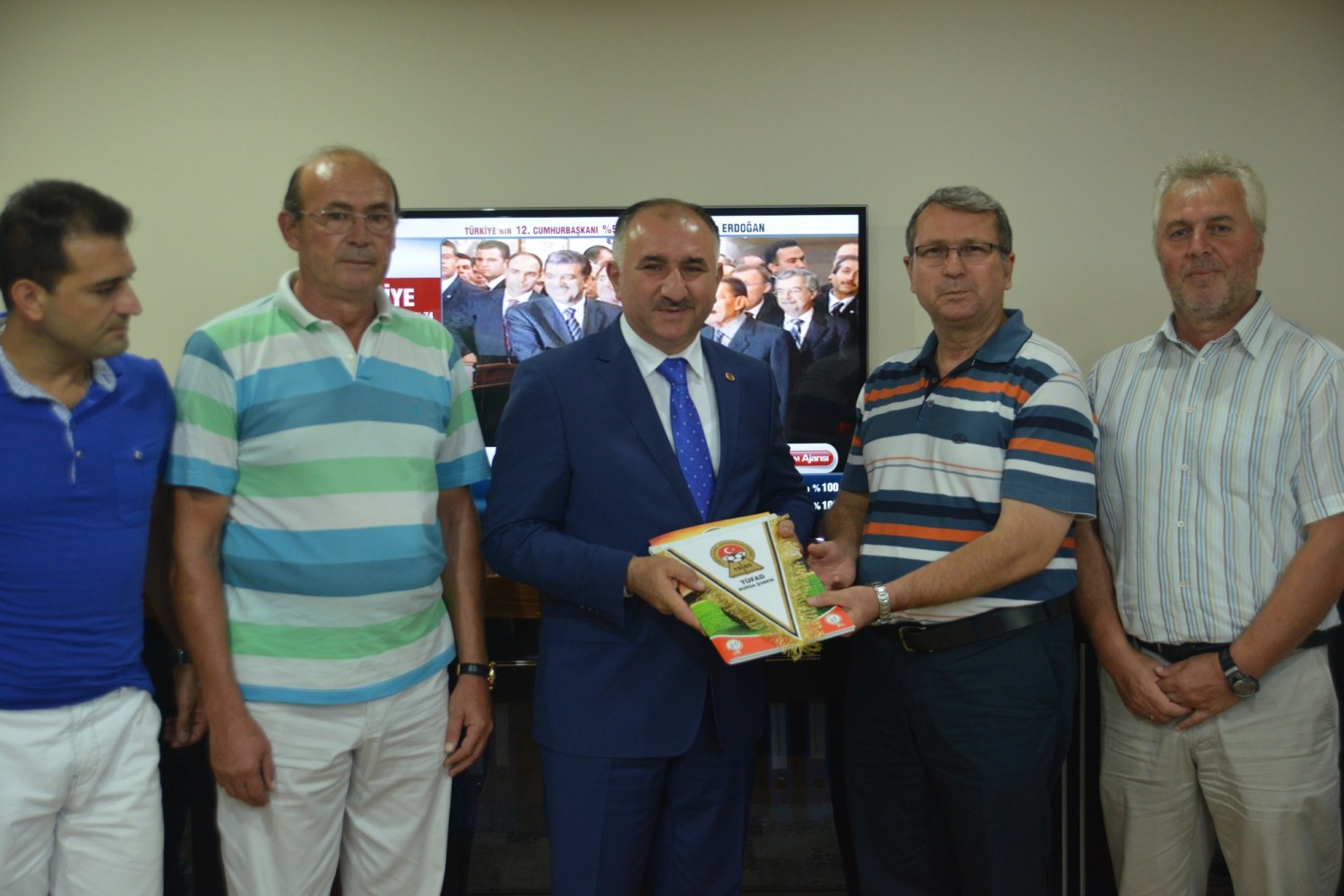 TUFAD Yönetimi Belediye Baskani Neset Çaglayan'i Makaminda Ziyaret Etti 