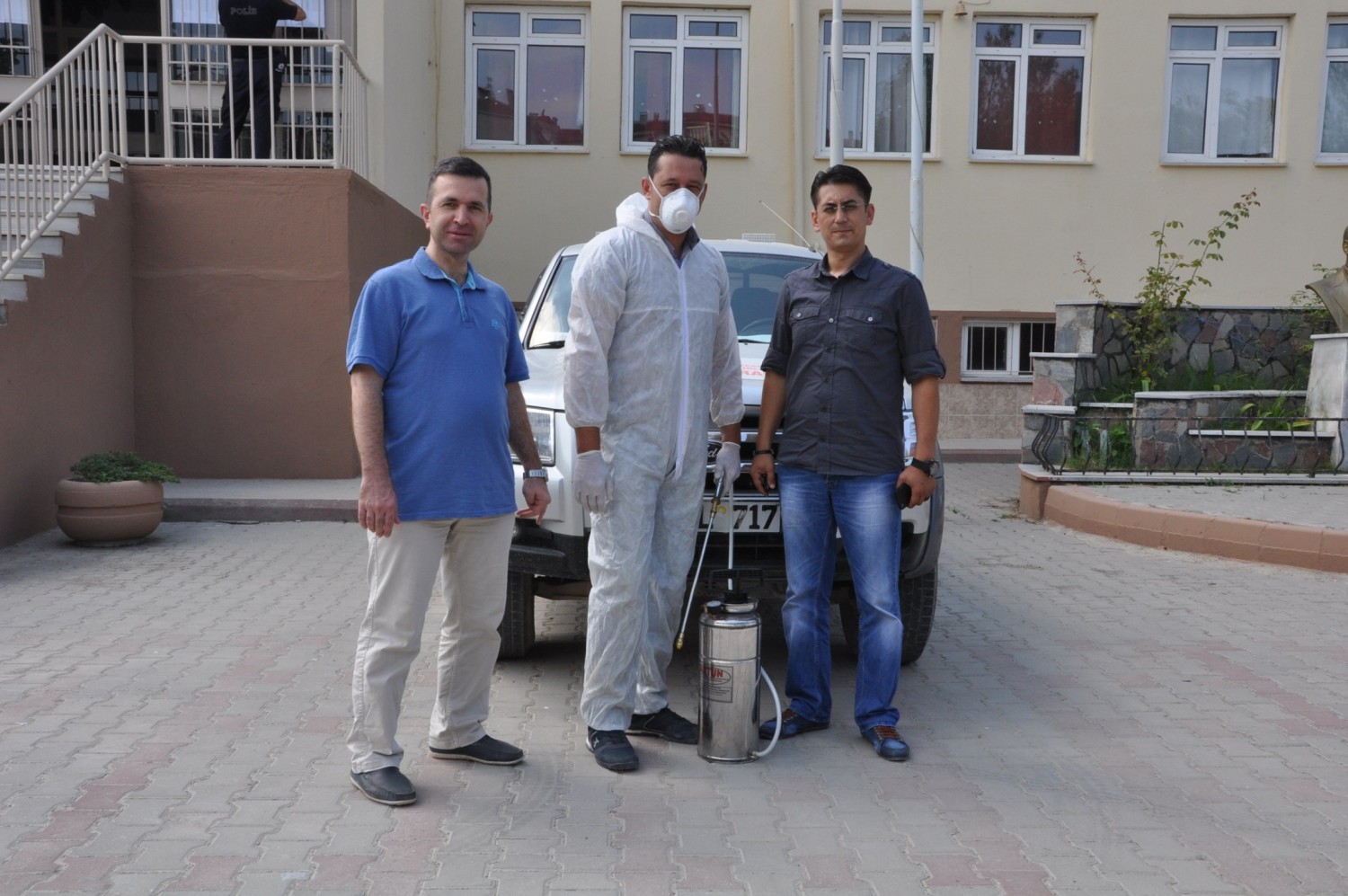 Orhangazi Belediyesi Veteriner Isleri Müdürlügü Tüm Okullarda Ilaçlama Çalismasi Baslatti 