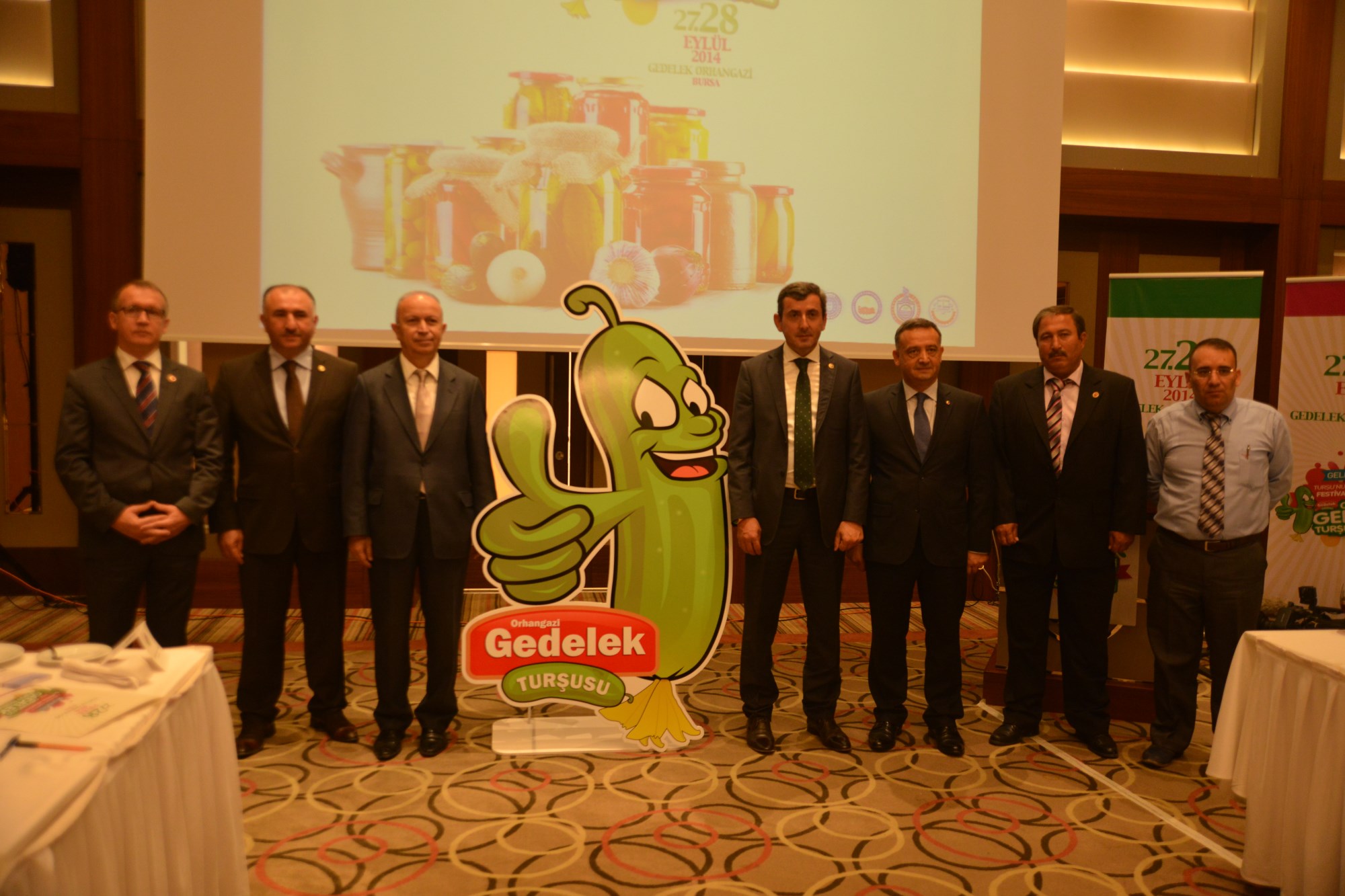 Belediye Baskani Neset Çaglayan Bursa Shareton Otel’de Yapilan Orhangazi-Gedelek Tursu Festivalinin Tanitim Toplantisina Katildi 