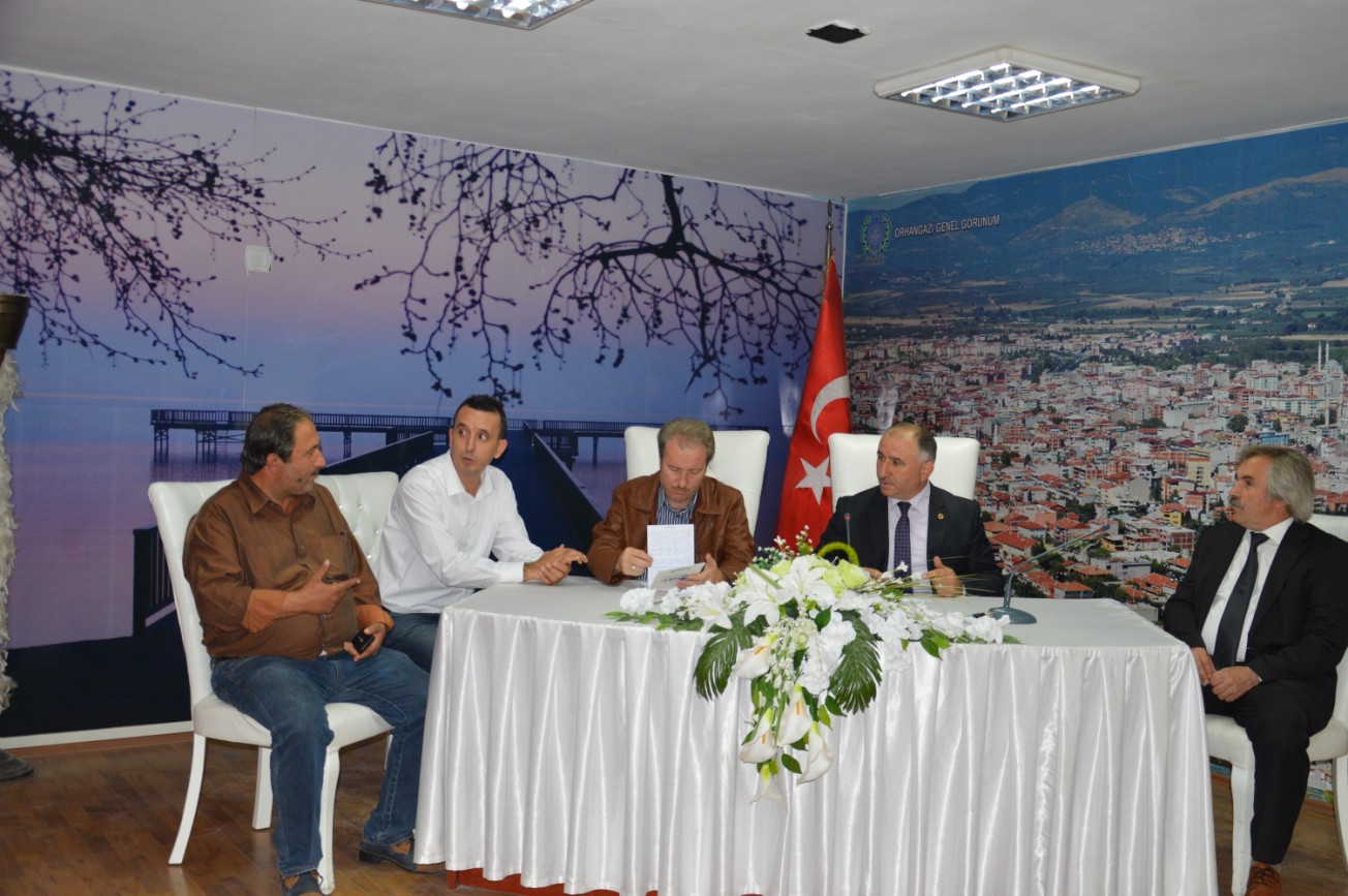 Belediye Baskani Neset Çaglayan Gedelek Mahallesi’ndeki Tursucularin Sorunlarini Dinledi 