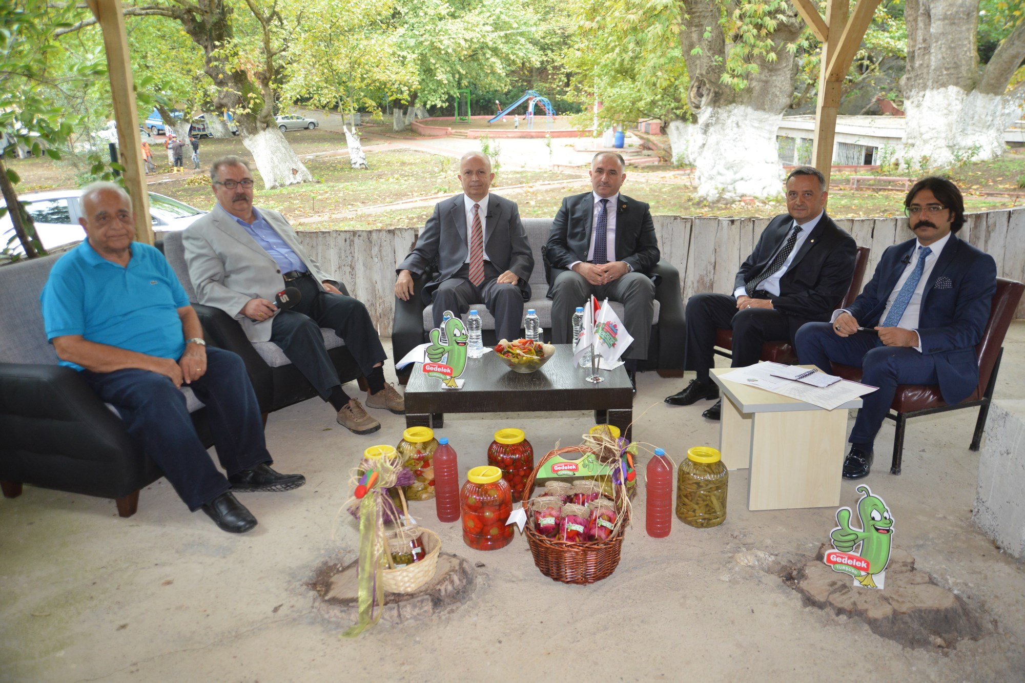 Belediye Baskani Neset Çaglayan Gedelek Tursu Festivali Öncesinde As TV'de Yayinlanan Bugu Pragramina Konuk Oldu 