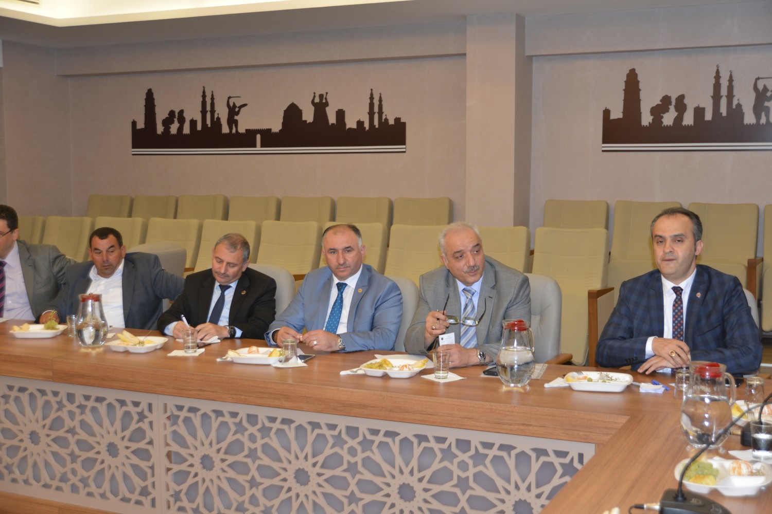 Belediye Baskani Neset Çaglayan Ak Parti Il Binasinda Ilçe Belediye Baskanlari Toplantisina Katildi 